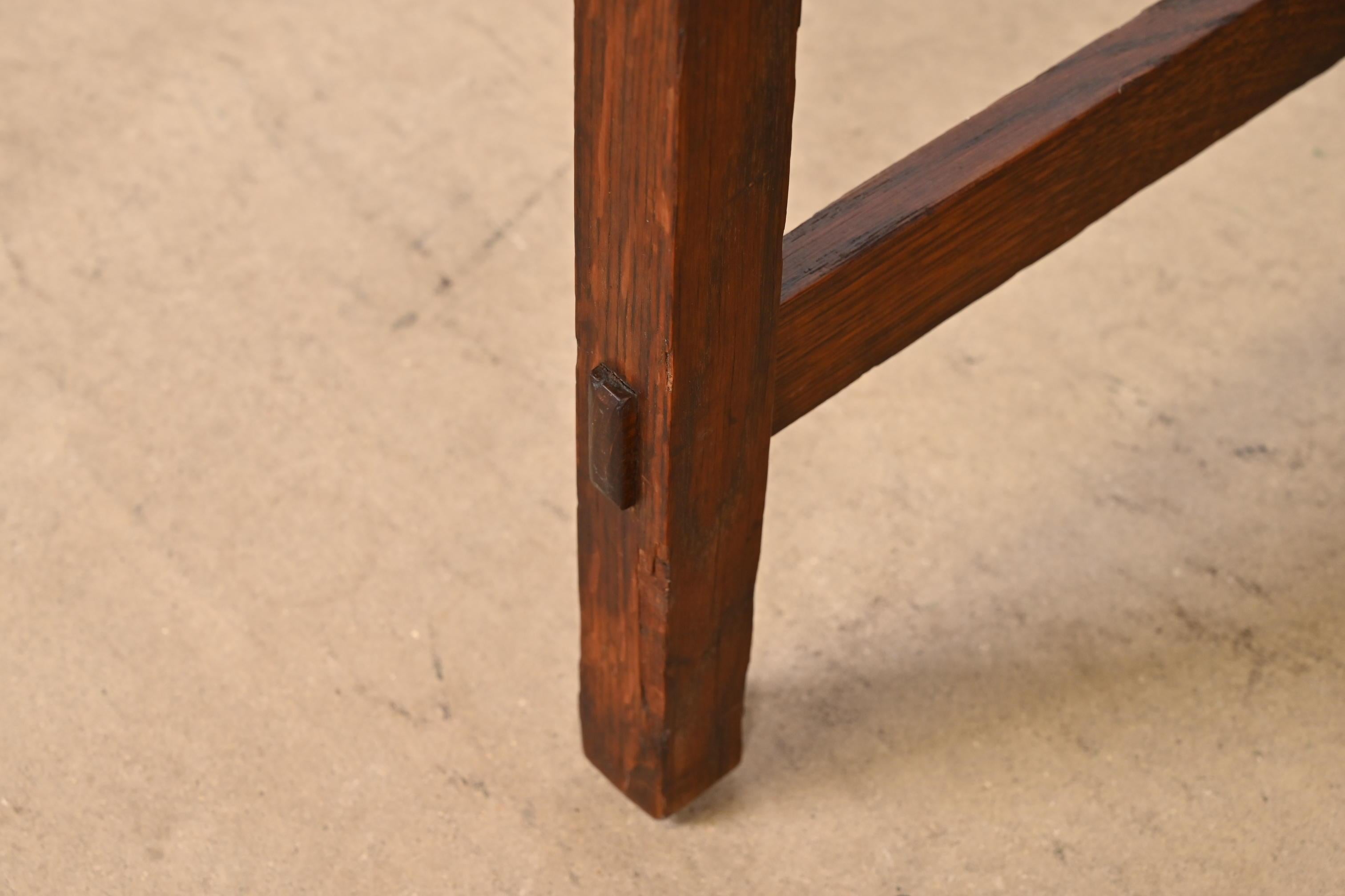 Limbert Antique Mission Oak Arts & Crafts Desk or Library Table, Circa 1900 2