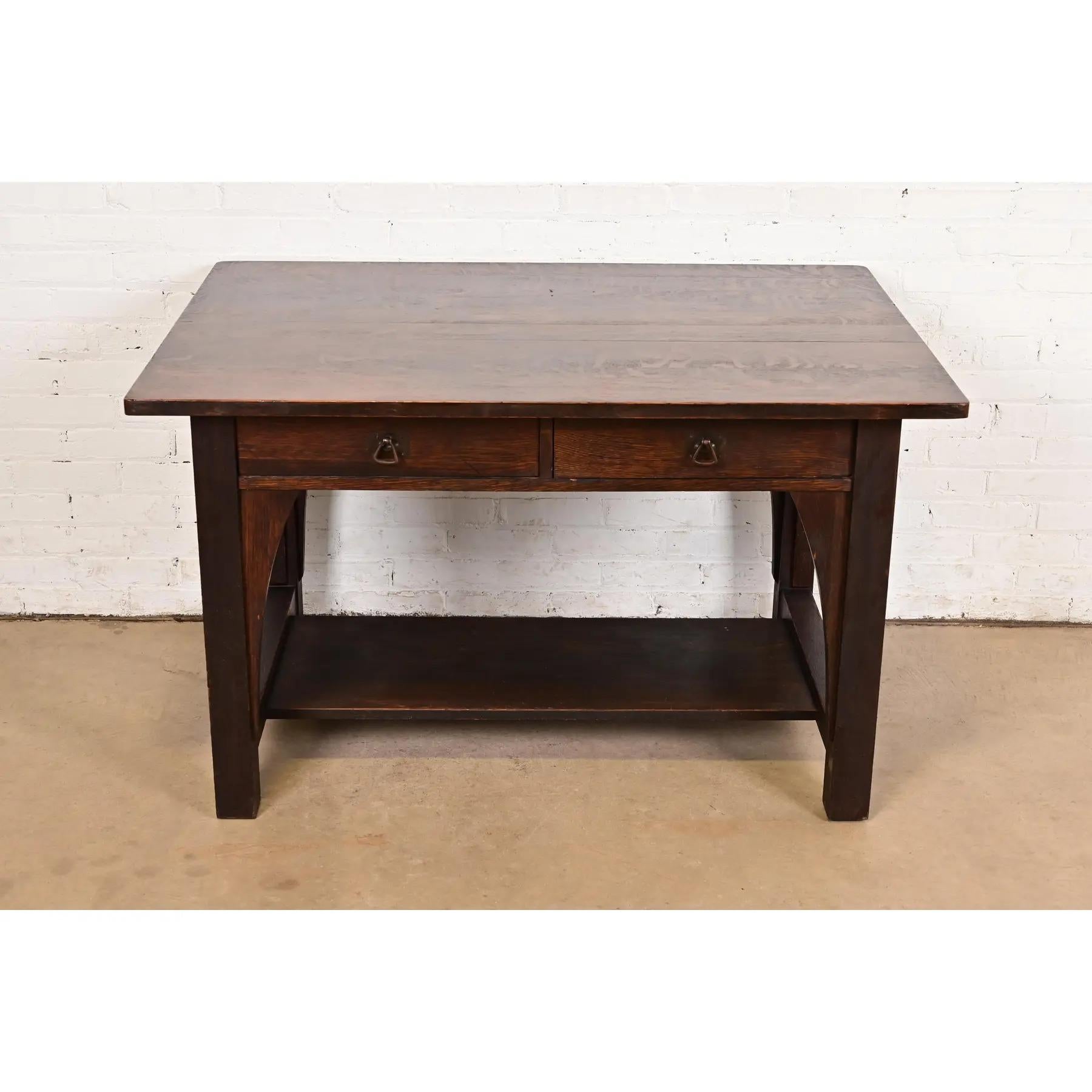 Arts and Crafts Limbert Antique Mission Oak Arts & Crafts Desk or Library Table, Circa 1910 For Sale