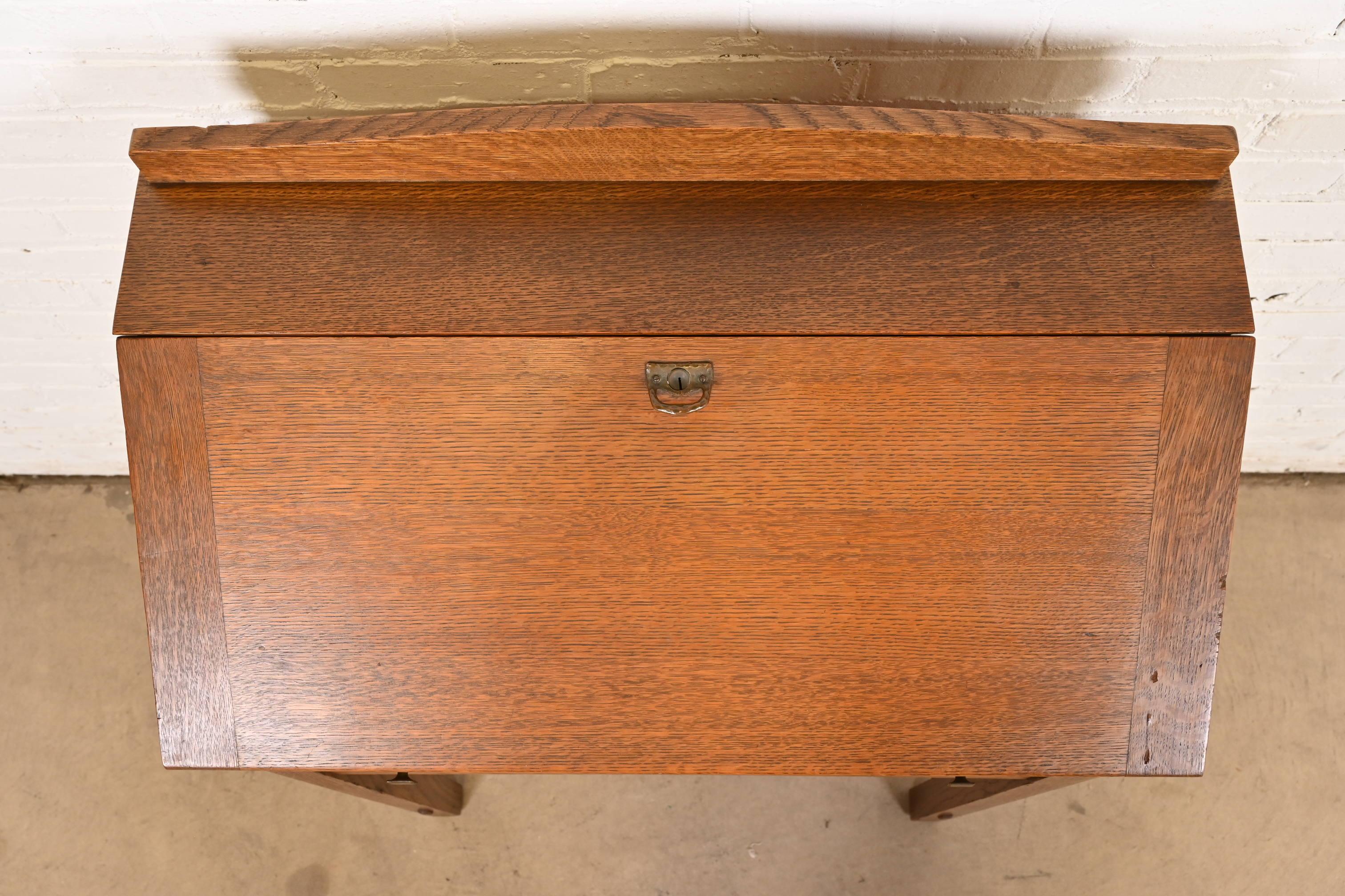 Scrivania a ribalta in quercia Mission Arts & Crafts di Limbert, CIRCA 1900 in vendita 3