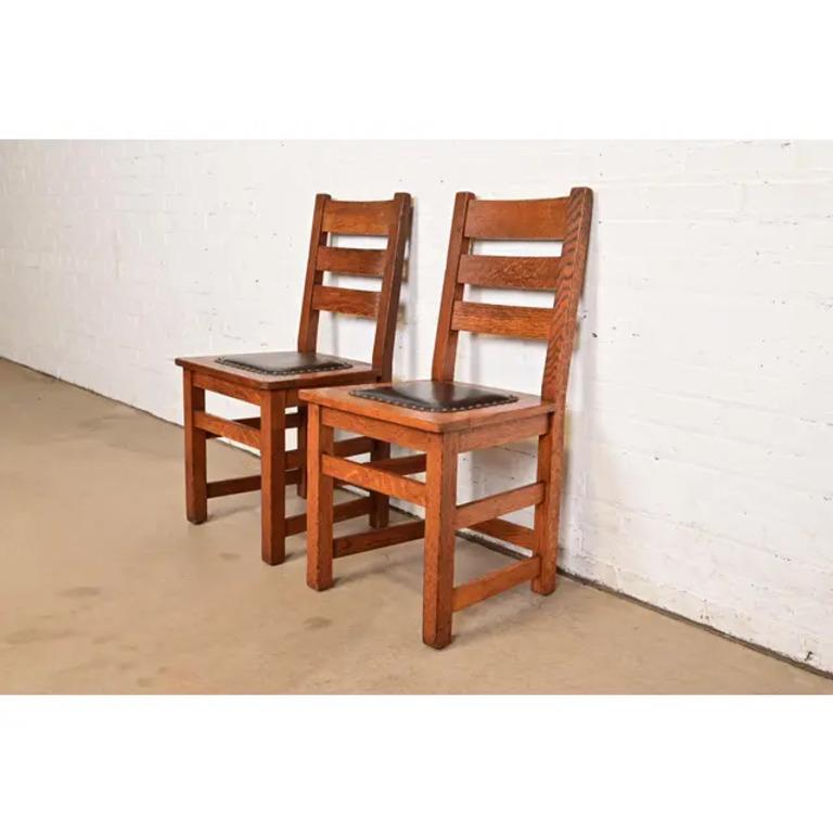 Americano Sedie da pranzo con schienale a scaletta in Oak Mission Arts & Crafts di Limbert, coppia in vendita