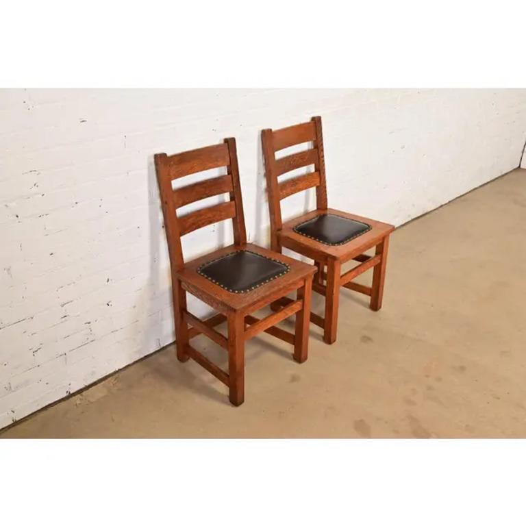 Sedie da pranzo con schienale a scaletta in Oak Mission Arts & Crafts di Limbert, coppia In condizioni buone in vendita a South Bend, IN
