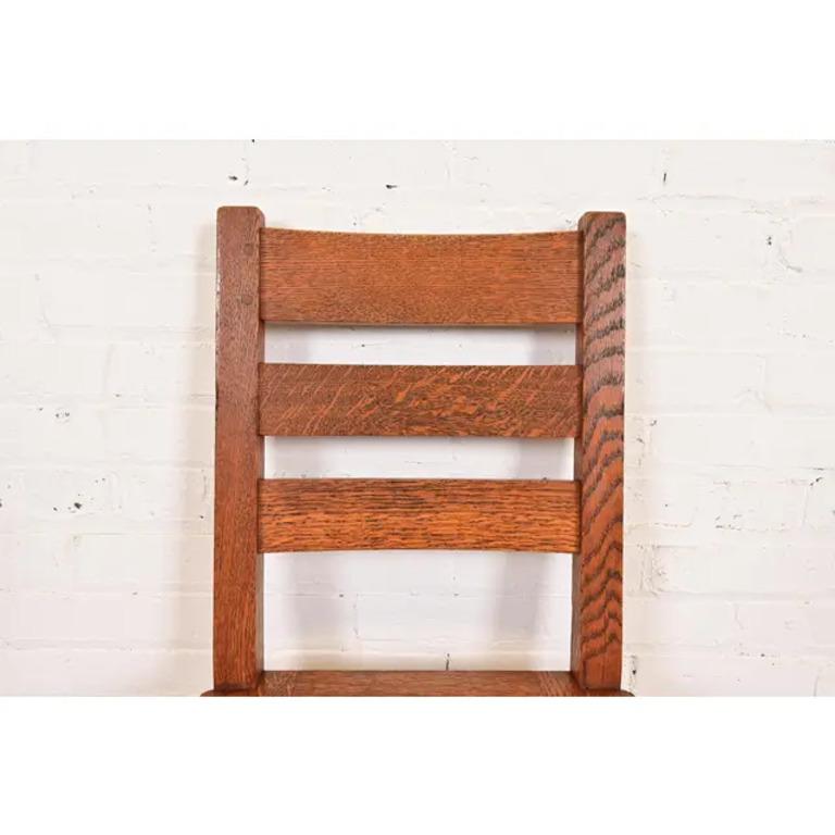 Pelle Sedie da pranzo con schienale a scaletta in Oak Mission Arts & Crafts di Limbert, coppia in vendita