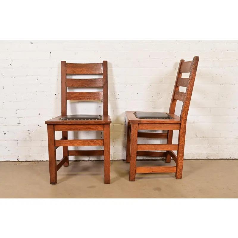 Sedie da pranzo con schienale a scaletta in Oak Mission Arts & Crafts di Limbert, set di quattro persone in vendita 3