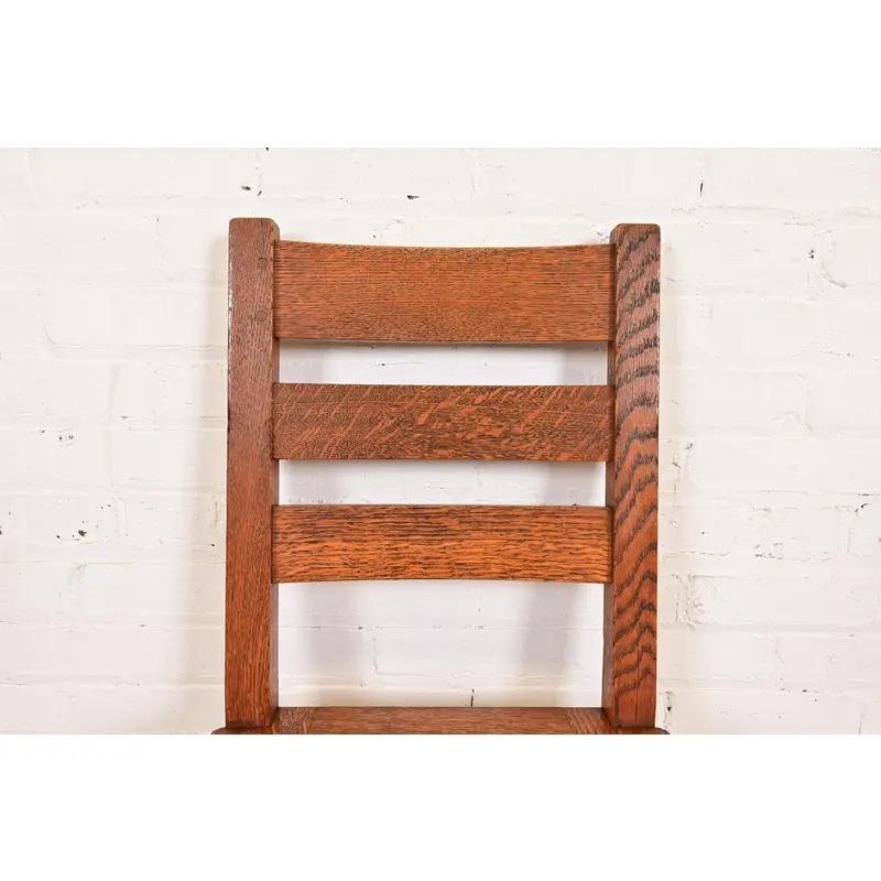 Pelle Sedie da pranzo con schienale a scaletta in Oak Mission Arts & Crafts di Limbert, set di quattro persone in vendita