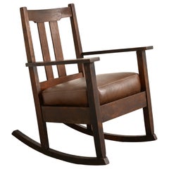 Limbert – Antiker Schaukelstuhl im Mission-Eiche-Stil im Arts-and-Crafts-Stil, CIRCA 1910