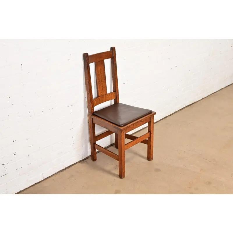 Sedia da pranzo con schienale a T in quercia Mission Arts & Crafts di Limbert, Circa 1910 In condizioni buone in vendita a South Bend, IN