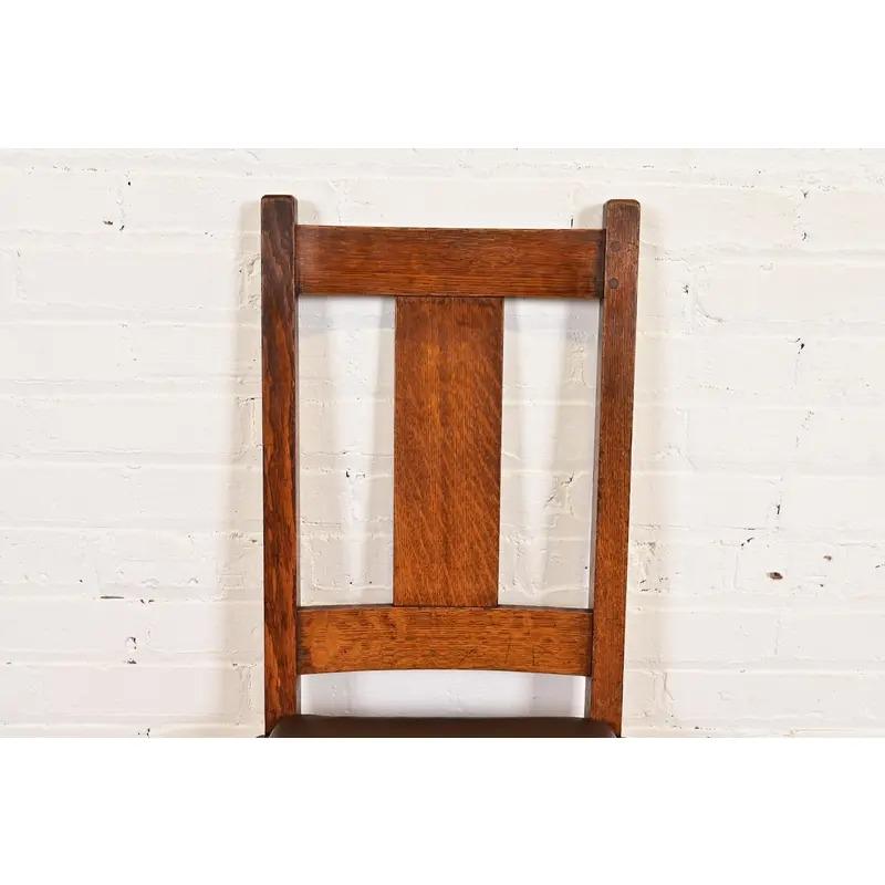 XX secolo Sedia da pranzo con schienale a T in quercia Mission Arts & Crafts di Limbert, Circa 1910 in vendita