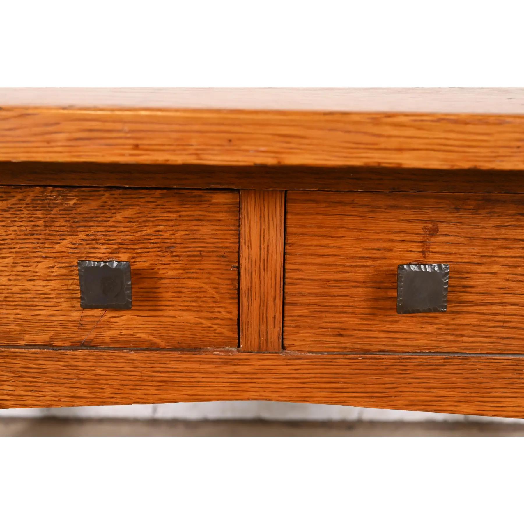 Escritorio o mesa de biblioteca Limbert Antique Mission Oak Arts & Crafts, 1910 en venta 1