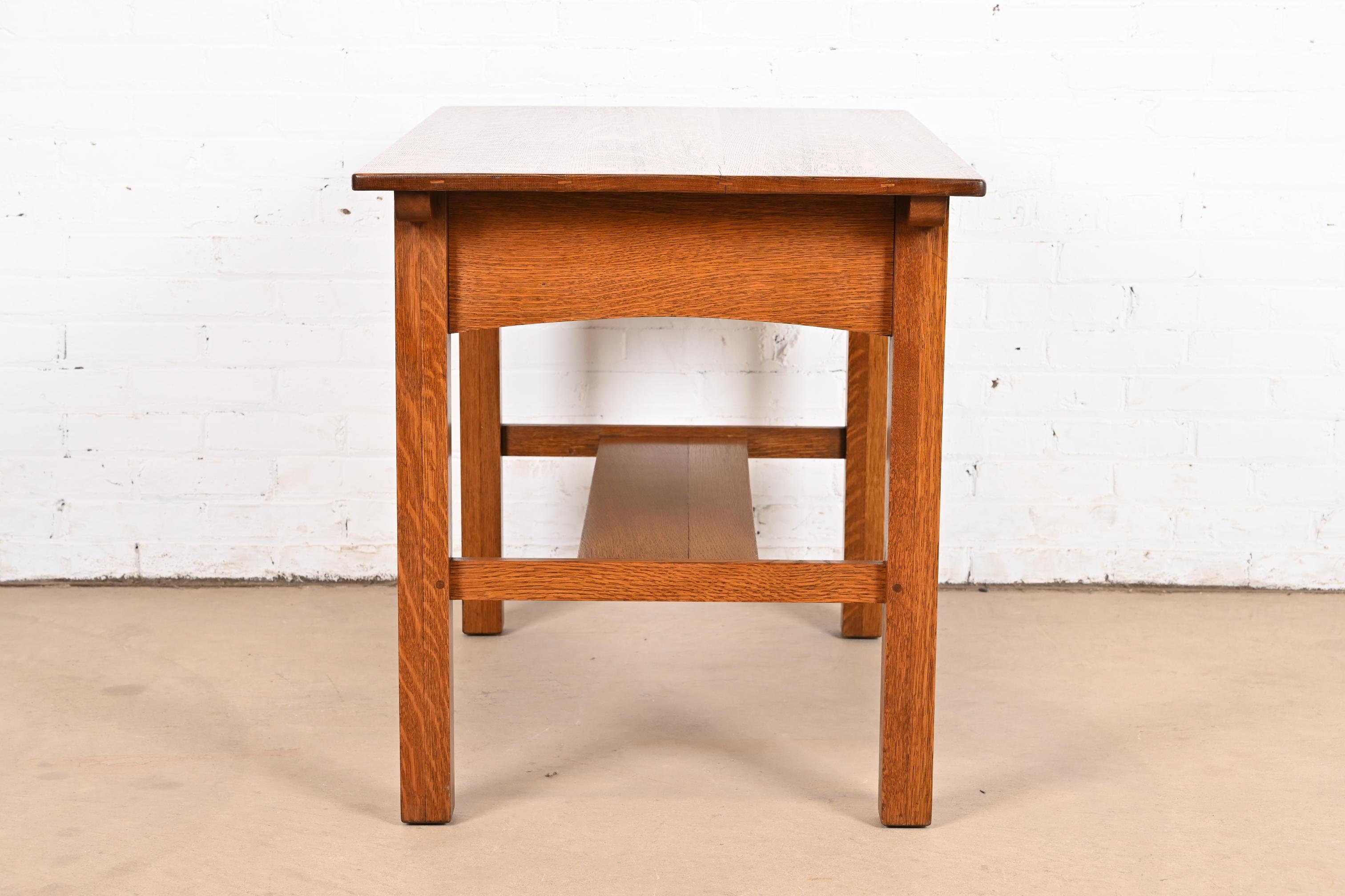 Escritorio o Mesa de Biblioteca Limbert Antique Mission Oak Arts & Crafts en venta 5