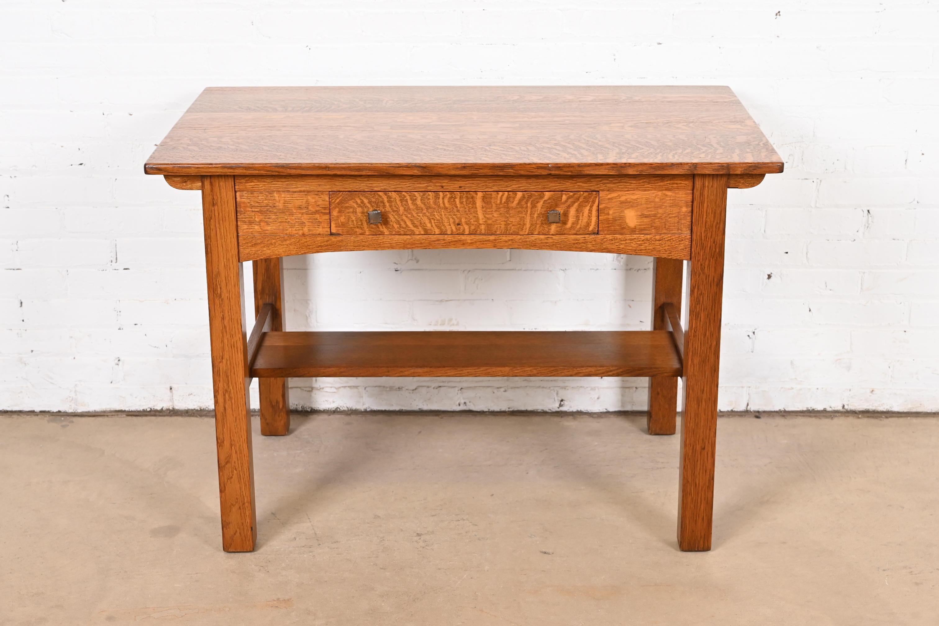 Escritorio o Mesa de Biblioteca Limbert Antique Mission Oak Arts & Crafts Estadounidense en venta
