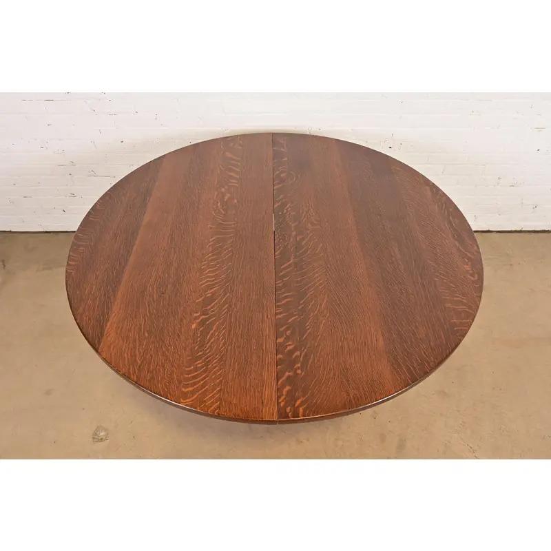 20ième siècle Limbert Table de salle à manger à rallonge en Oak Antiques Arts & Crafts, nouvellement repeinte en vente