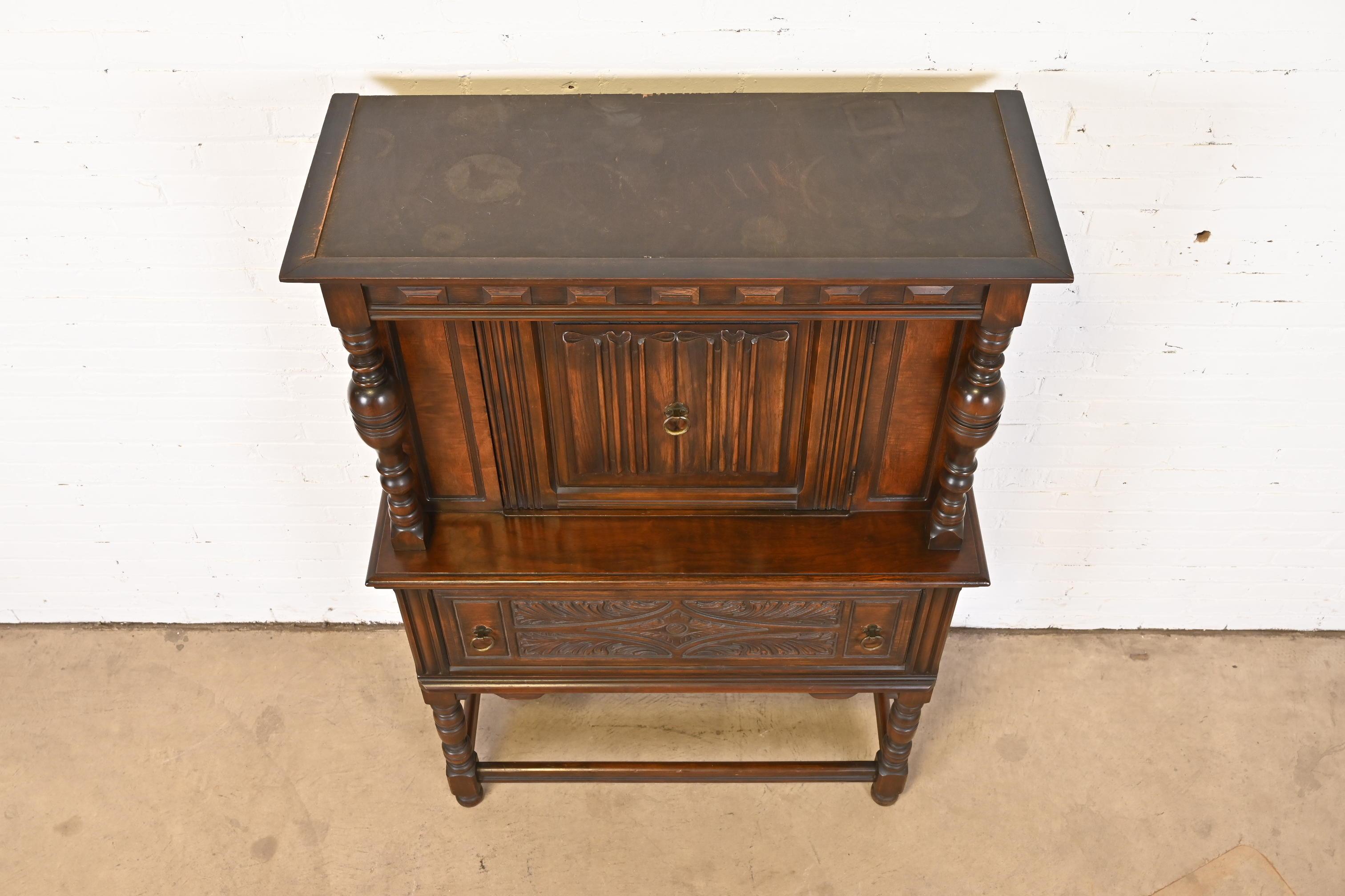 Limbert Jacobean Carved Walnut Hutch or Bar Cabinet, Circa 1920s For Sale 3
