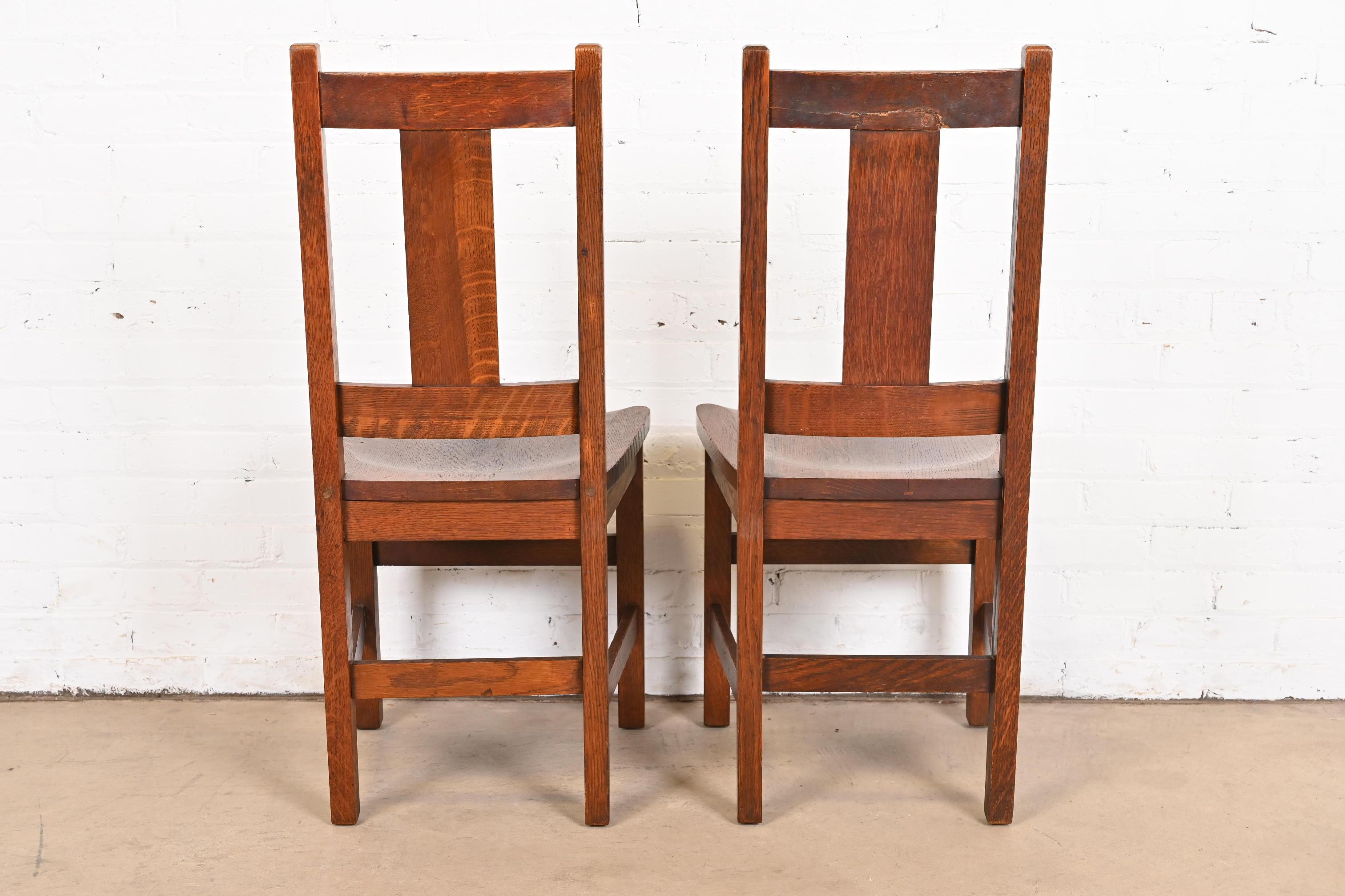 Paire de chaises d'appoint de salle à manger Arts & Crafts Limbert Mission en chêne en vente 2