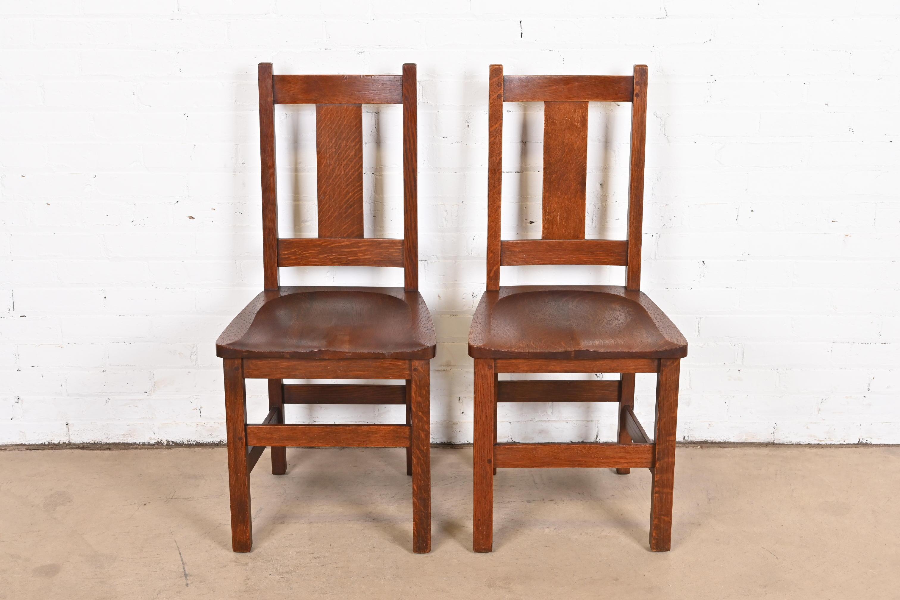 Américain Paire de chaises d'appoint Arts & Crafts Limbert Mission en chêne