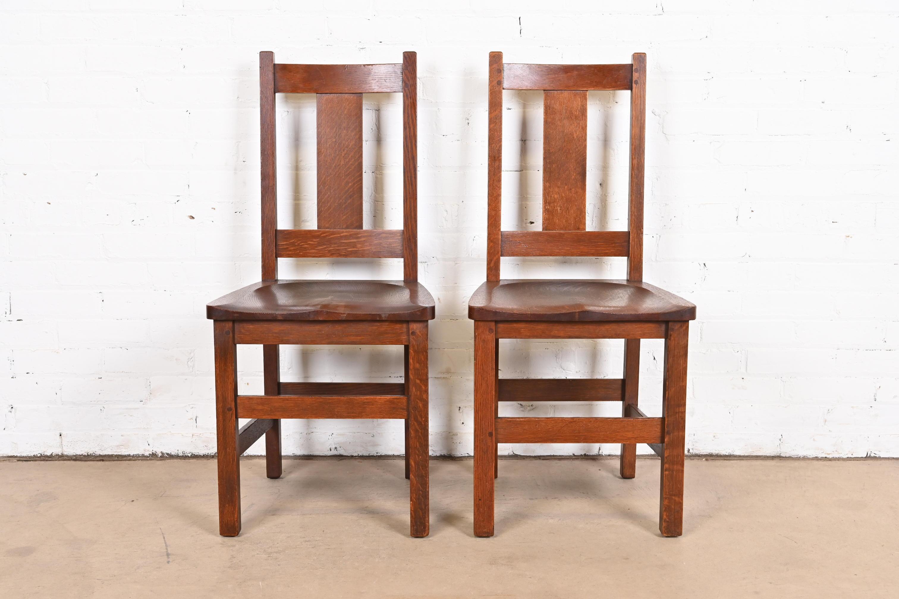 Limbert Mission Oak Arts & Crafts Side Chairs, Pair In Good Condition For Sale In South Bend, IN