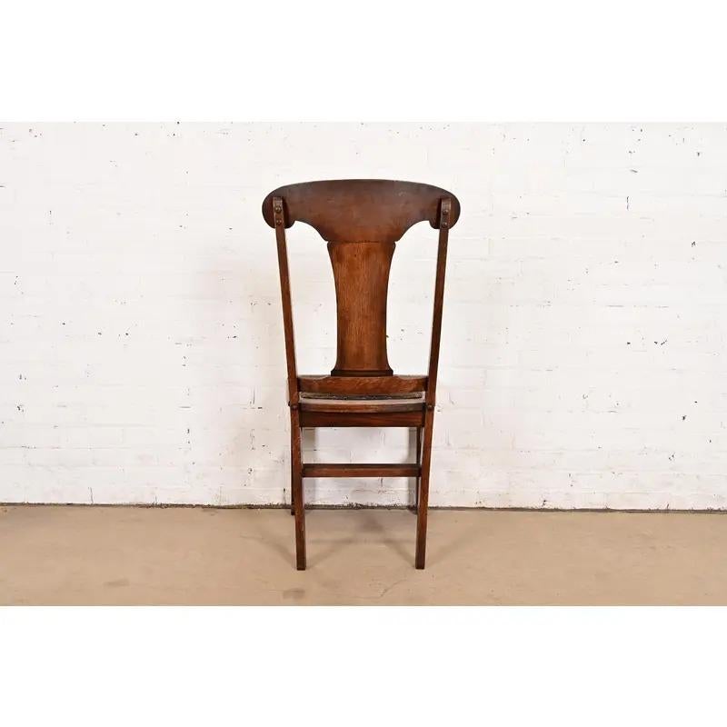 Sedia da pranzo in quercia intagliata in stile Limbert, circa 1900 in vendita 5