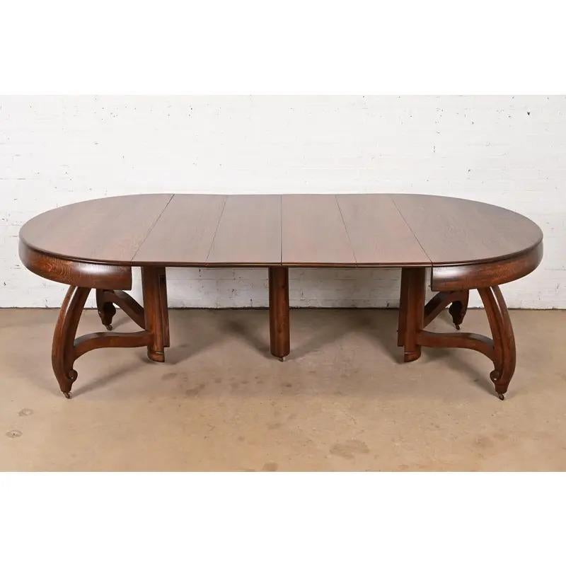 Tavolo da pranzo allungabile in stile Limbert, appena rifinito in vendita 1