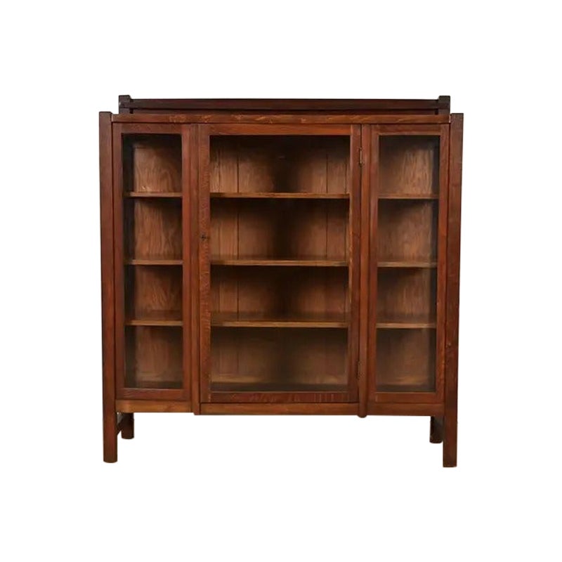 Limbert Style Antique Mission Oak Arts and Crafts Bookcase Cabinet, Circa 1910