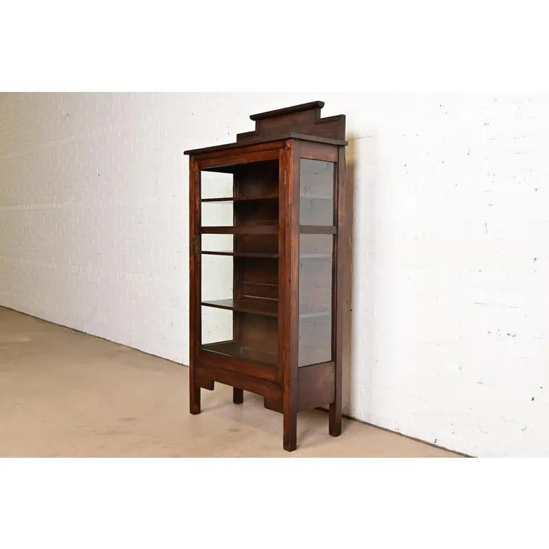 Arts and Crafts Libreria Mission Arts & Crafts in stile Limbert in quercia, circa 1905 in vendita