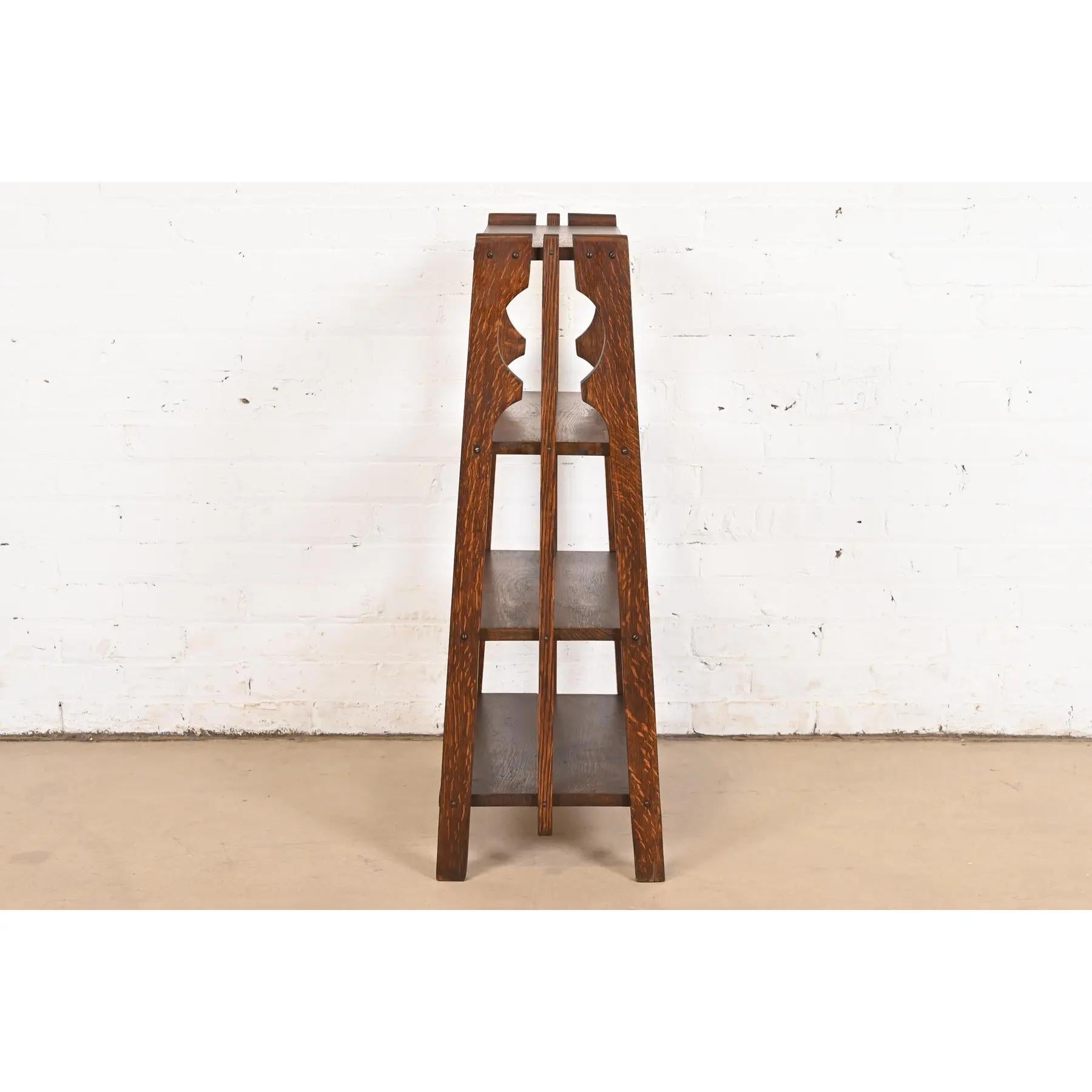 Limbert Style Antique Mission Oak Arts & Crafts Bookcase or Magazine Rack, 1900 For Sale 4