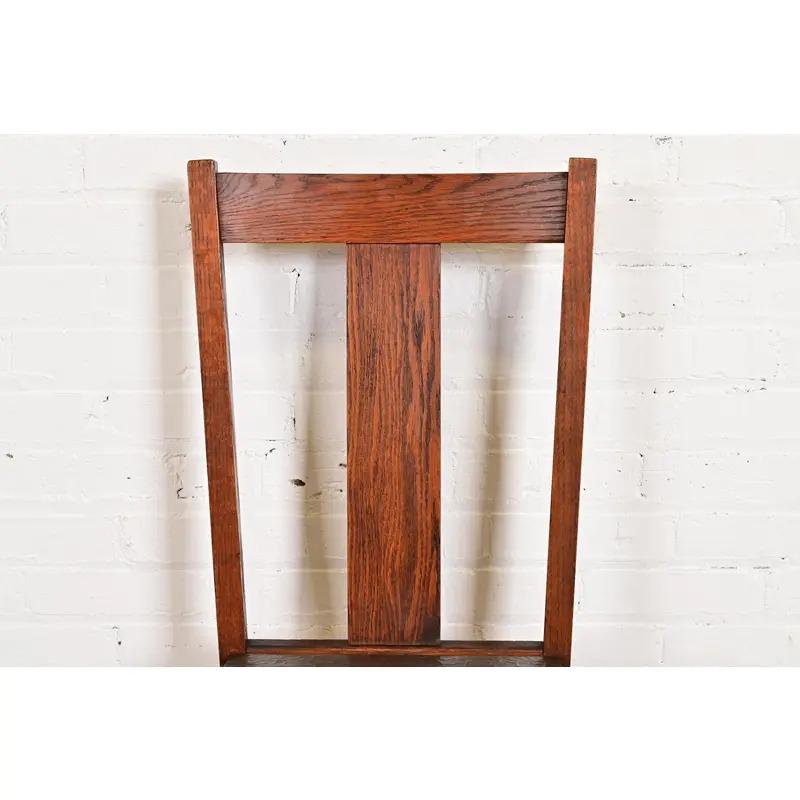 Antike Mission Arts & Crafts Esszimmerstühle im Limbert-Stil aus Eiche, Vierer-Set (Leder) im Angebot