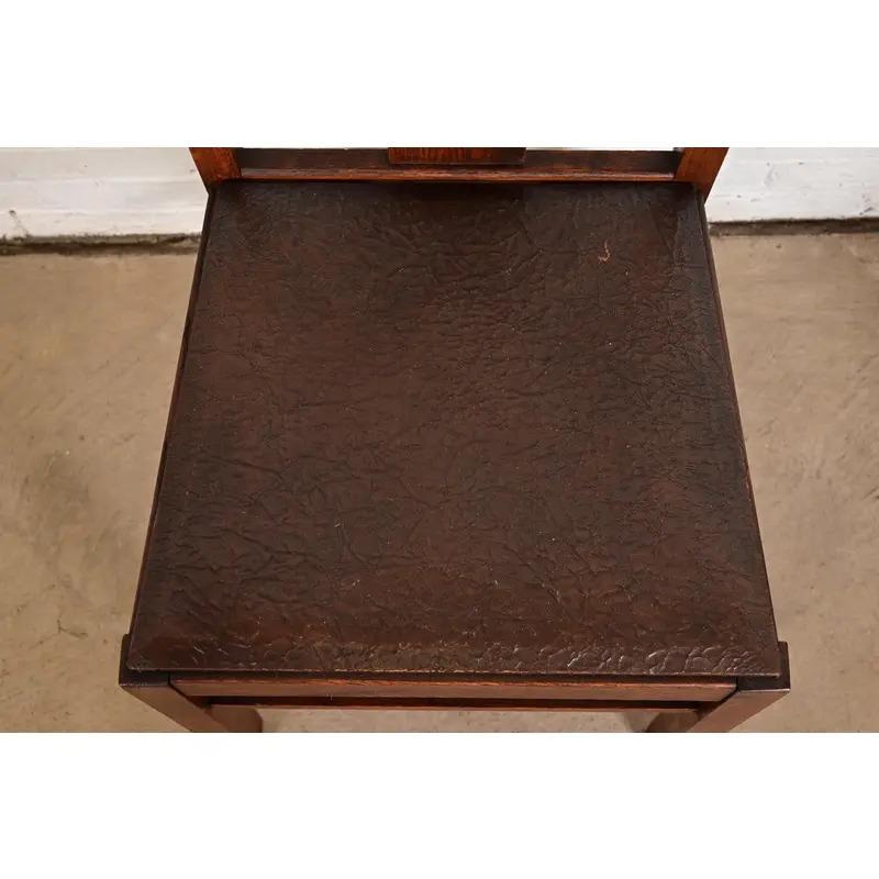 Antike Mission Arts & Crafts Esszimmerstühle im Limbert-Stil aus Eiche, Vierer-Set im Angebot 1