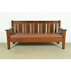 Limbert Style Antique Mission Oak Arts & Crafts Settle Sofa, Circa 1910