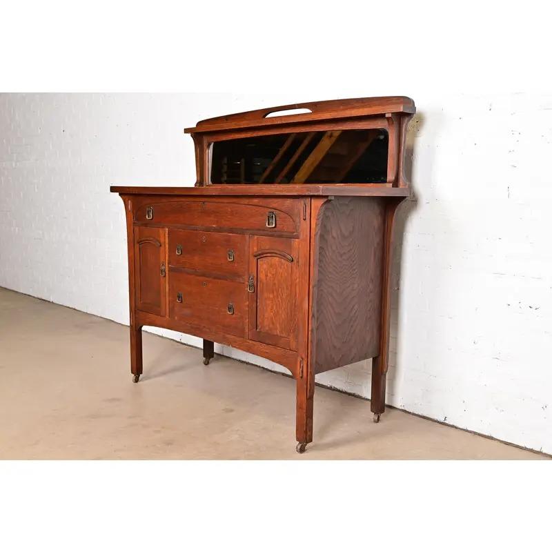 XX secolo Credenza Mission Arts & Crafts in stile Limbert, circa 1910, in Oak in vendita