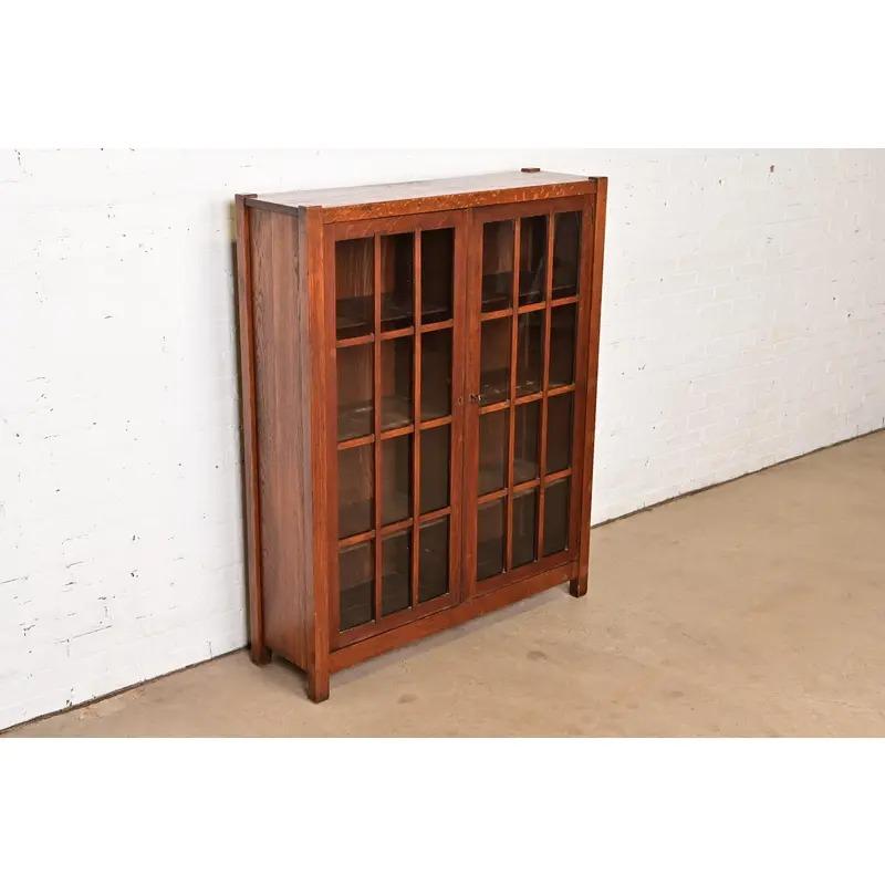 Limbert Style Mission Oak Arts & Crafts Glass Front Double Bookcase, Circa 1900 In Good Condition For Sale In South Bend, IN