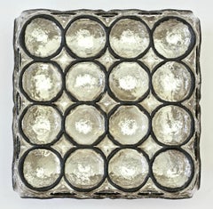 Limburg 1 sur 10 : luminaires encastrés en verre avec anneaux carrés en fer, style « mid-century », années 1960