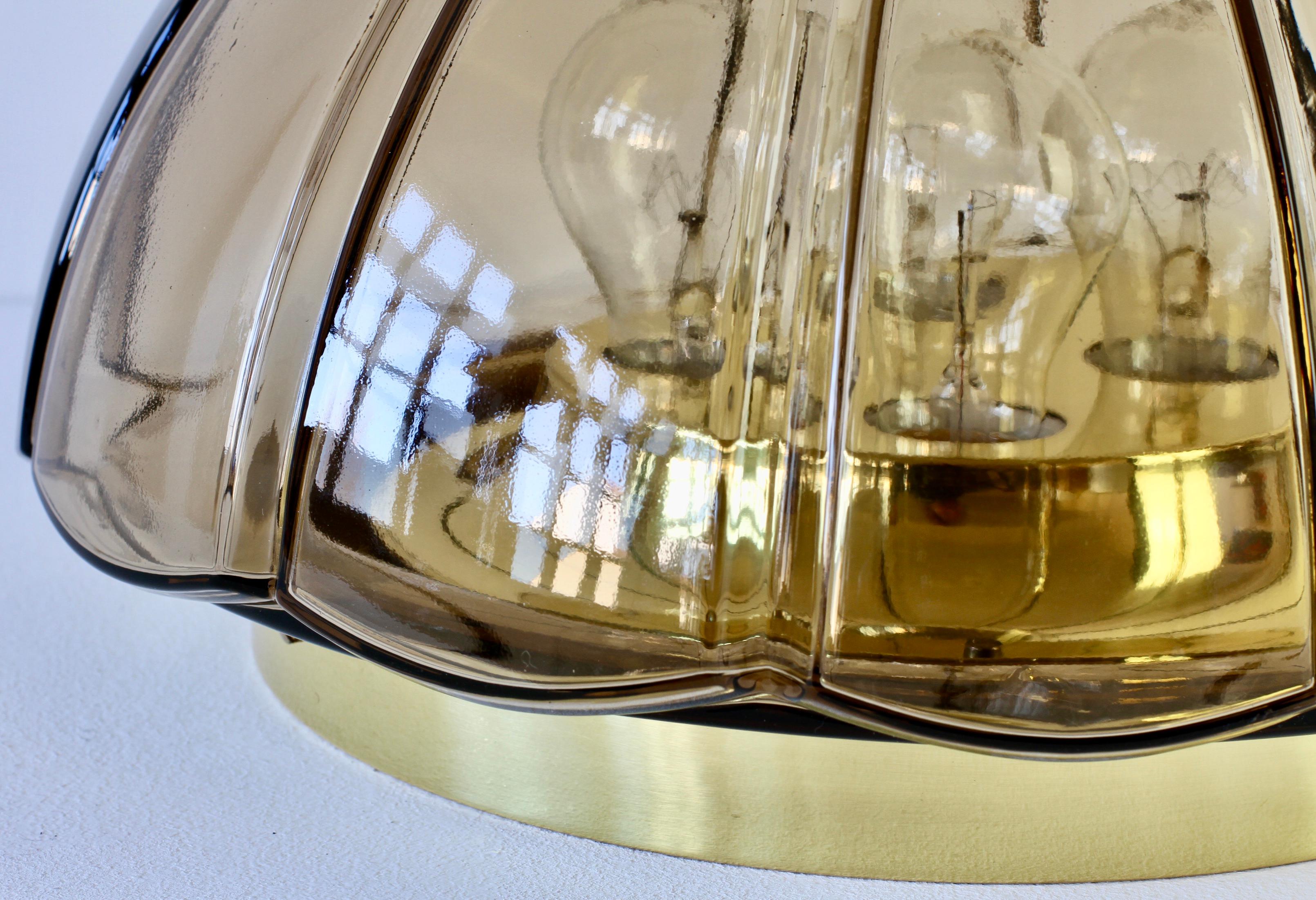 Limburg 1 of 2 Topaz Toned Textured Glass Flush Mountains or Sconces (Appliques murales ou appliques) en vente 8