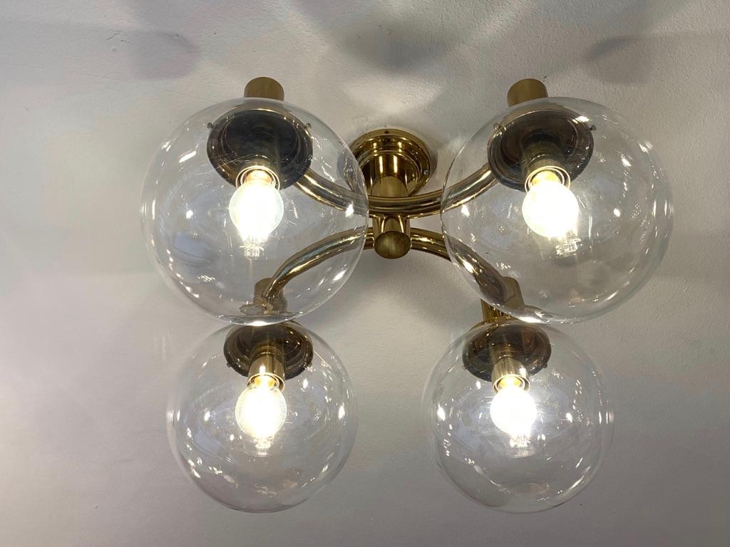 Allemand Lampe à montage encastrée en laiton et verre Limburg en vente