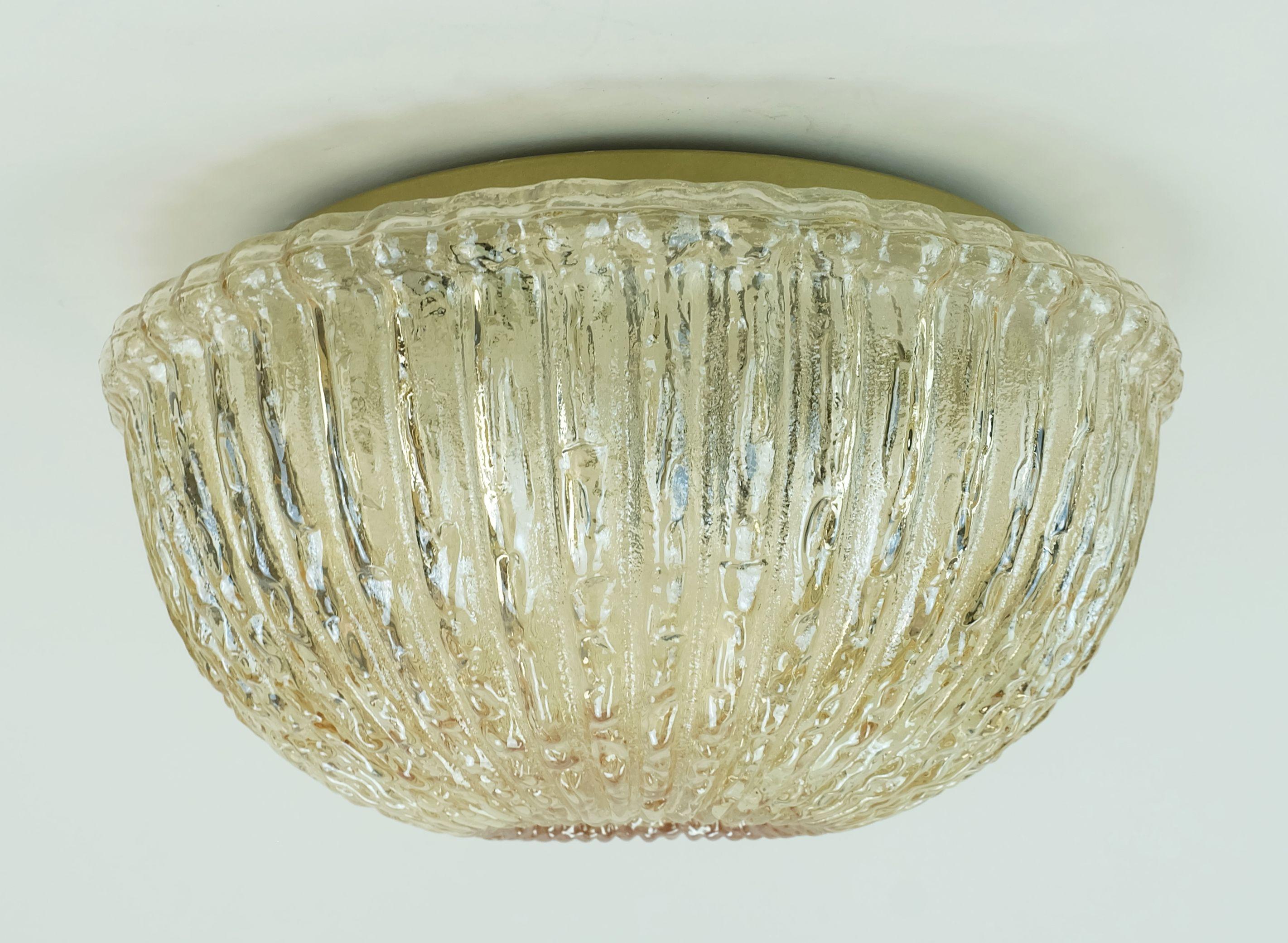 Fine XX secolo LUCE A SOFFITTO Limburg modello A668 vetro ambrato strutturato anni '70 in vendita