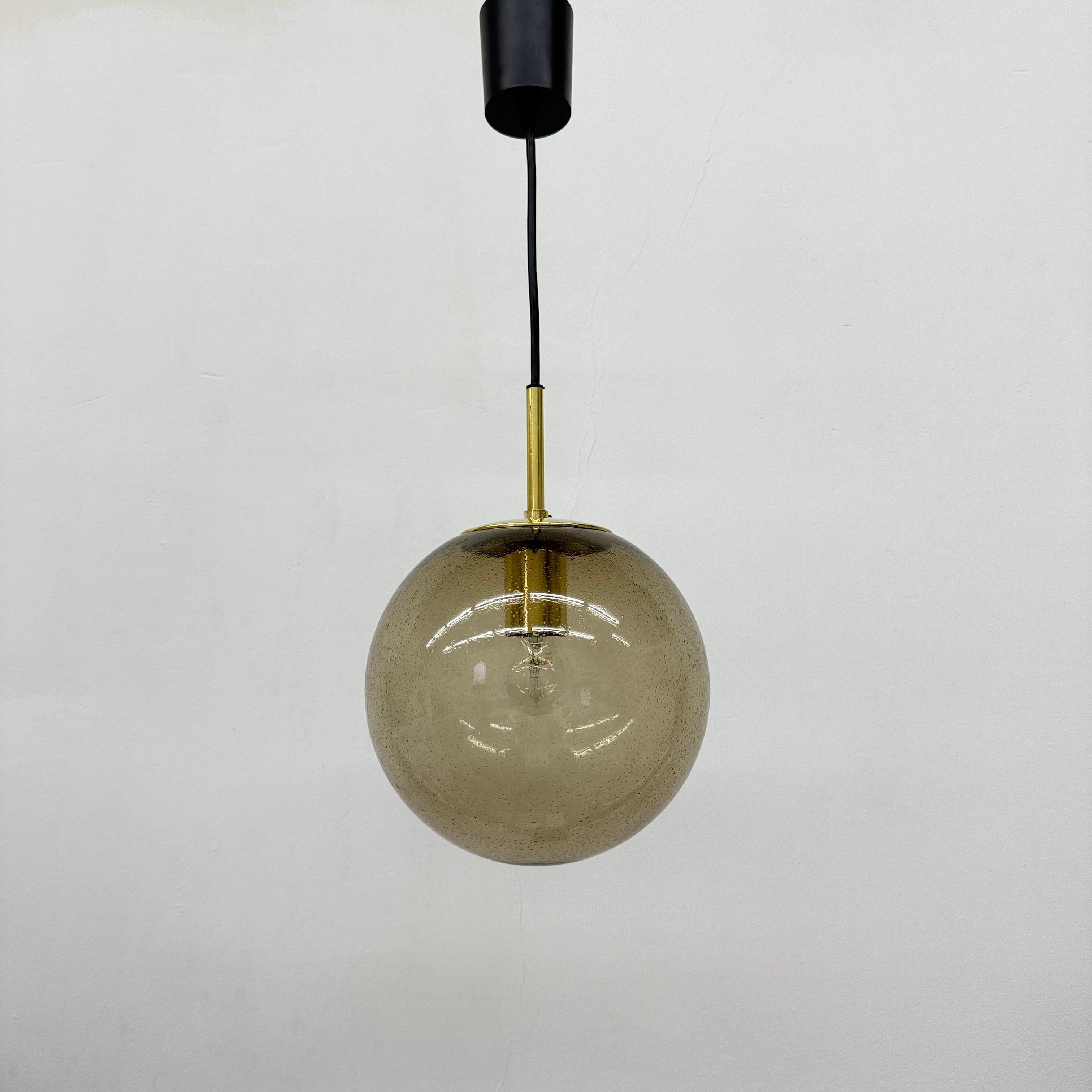 Limburg Glashütte brass smoked glass ball pendant hanging lamp , 1970s in vendita 9