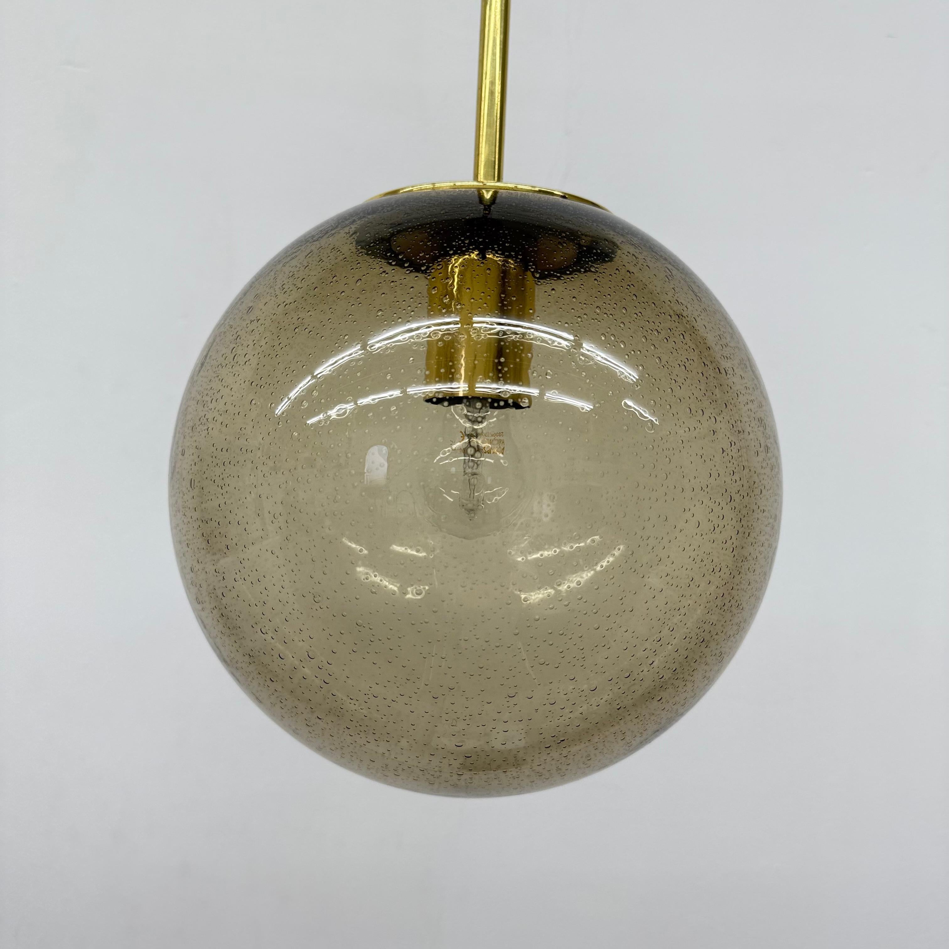 Limburg Glashütte brass smoked glass ball pendant hanging lamp , 1970s in vendita 11