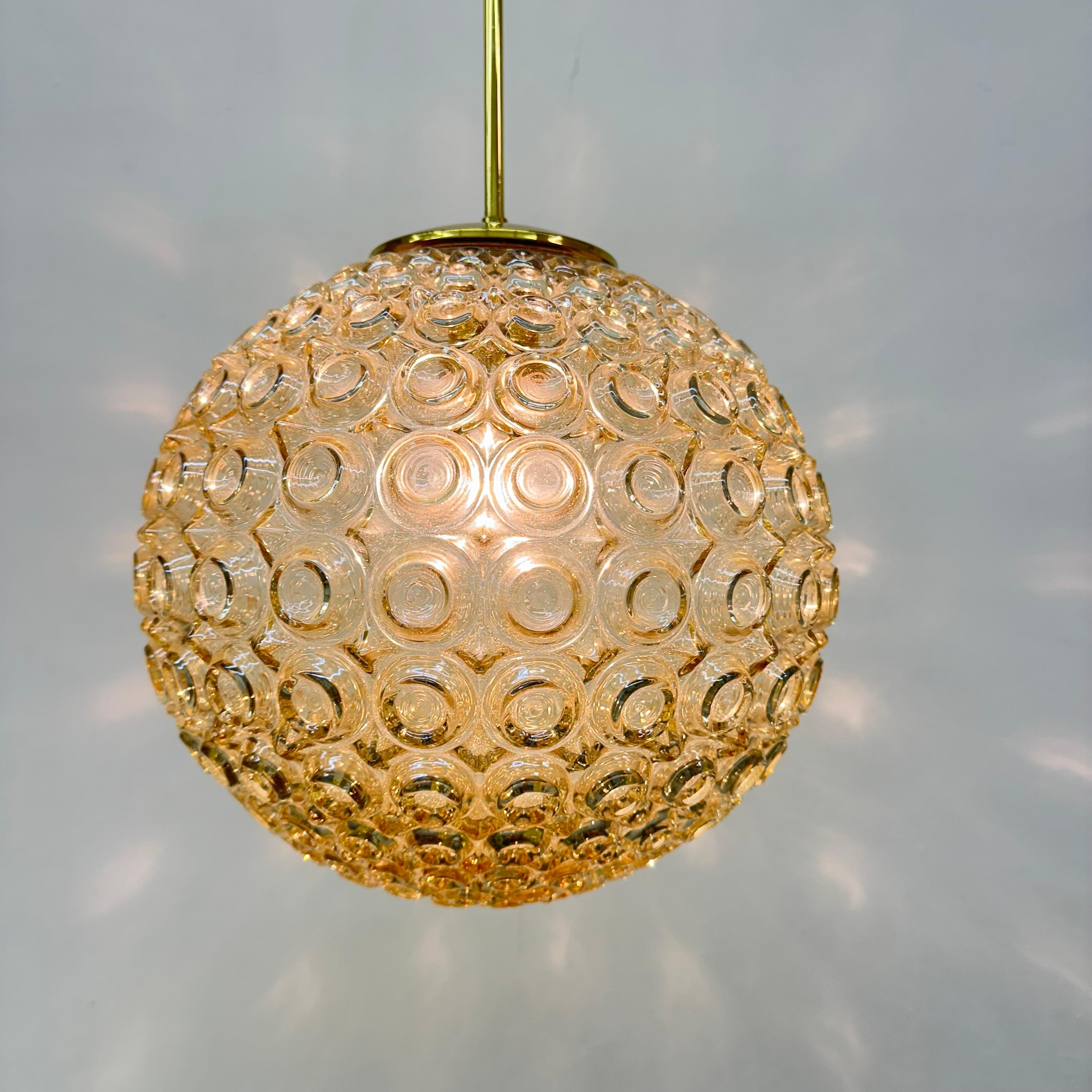 Lampada a sospensione in vetro a bolle d'aria Glashütte Limburg, anni '70 In condizioni buone in vendita a Delft, NL