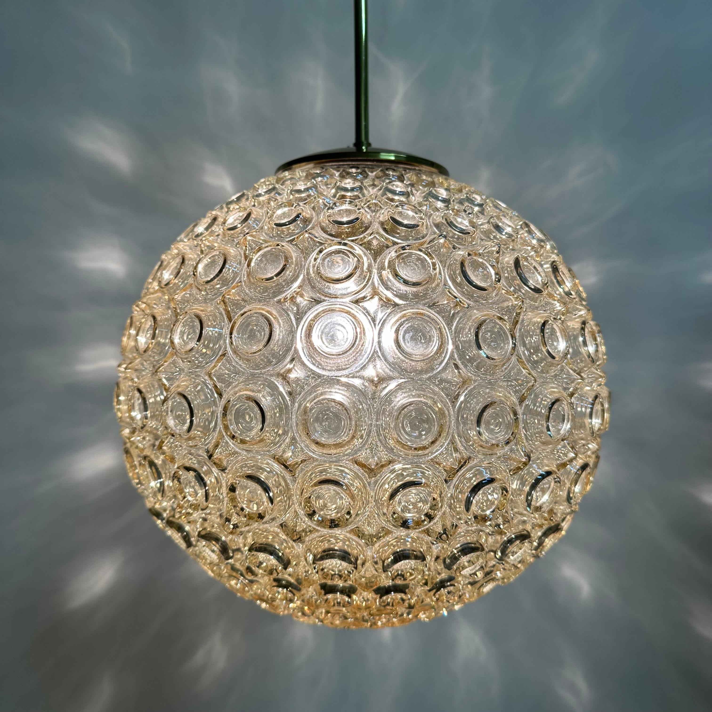 Metallo Lampada a sospensione in vetro a bolle d'aria Glashütte Limburg, anni '70 in vendita