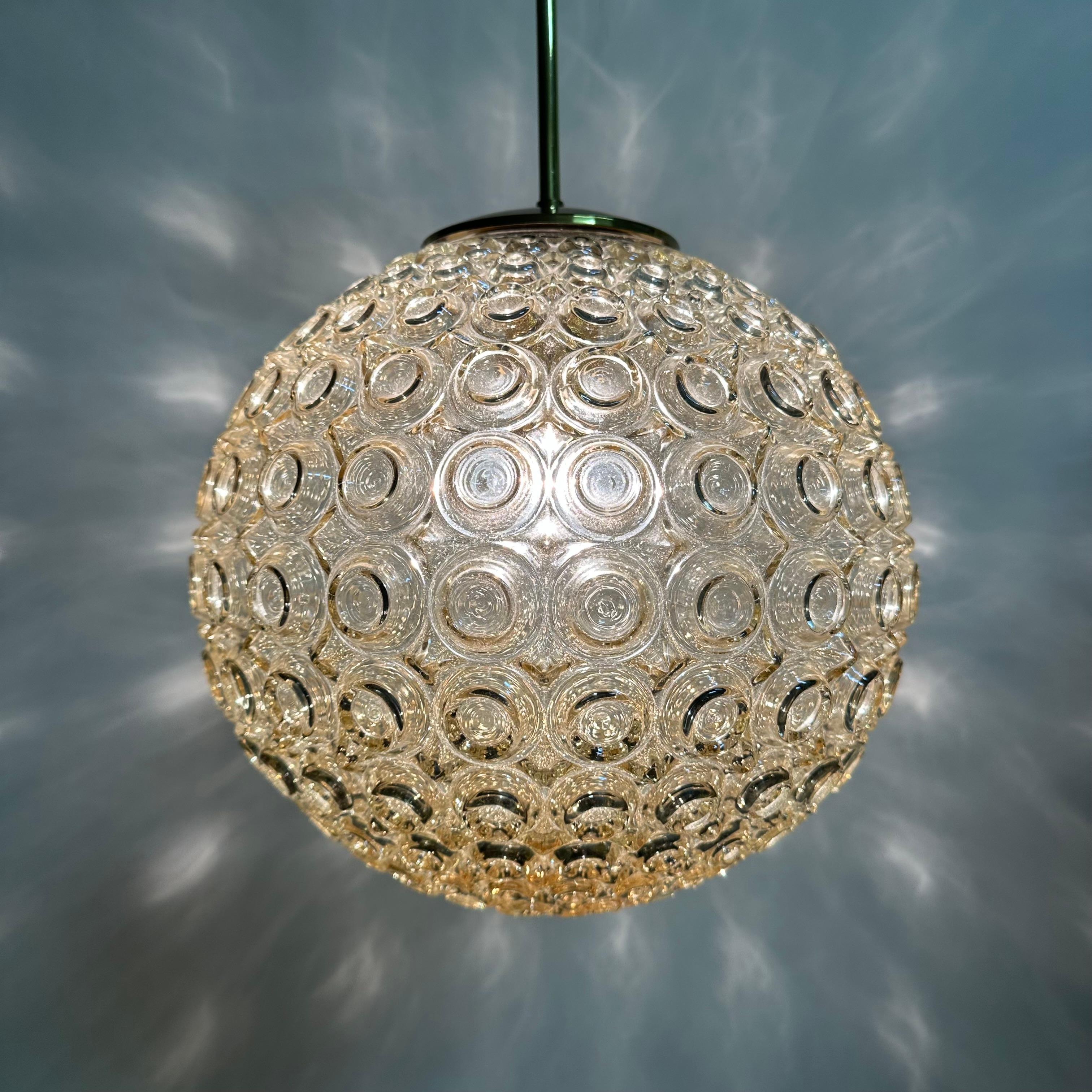 Lampada a sospensione in vetro a bolle d'aria Glashütte Limburg, anni '70 in vendita 3