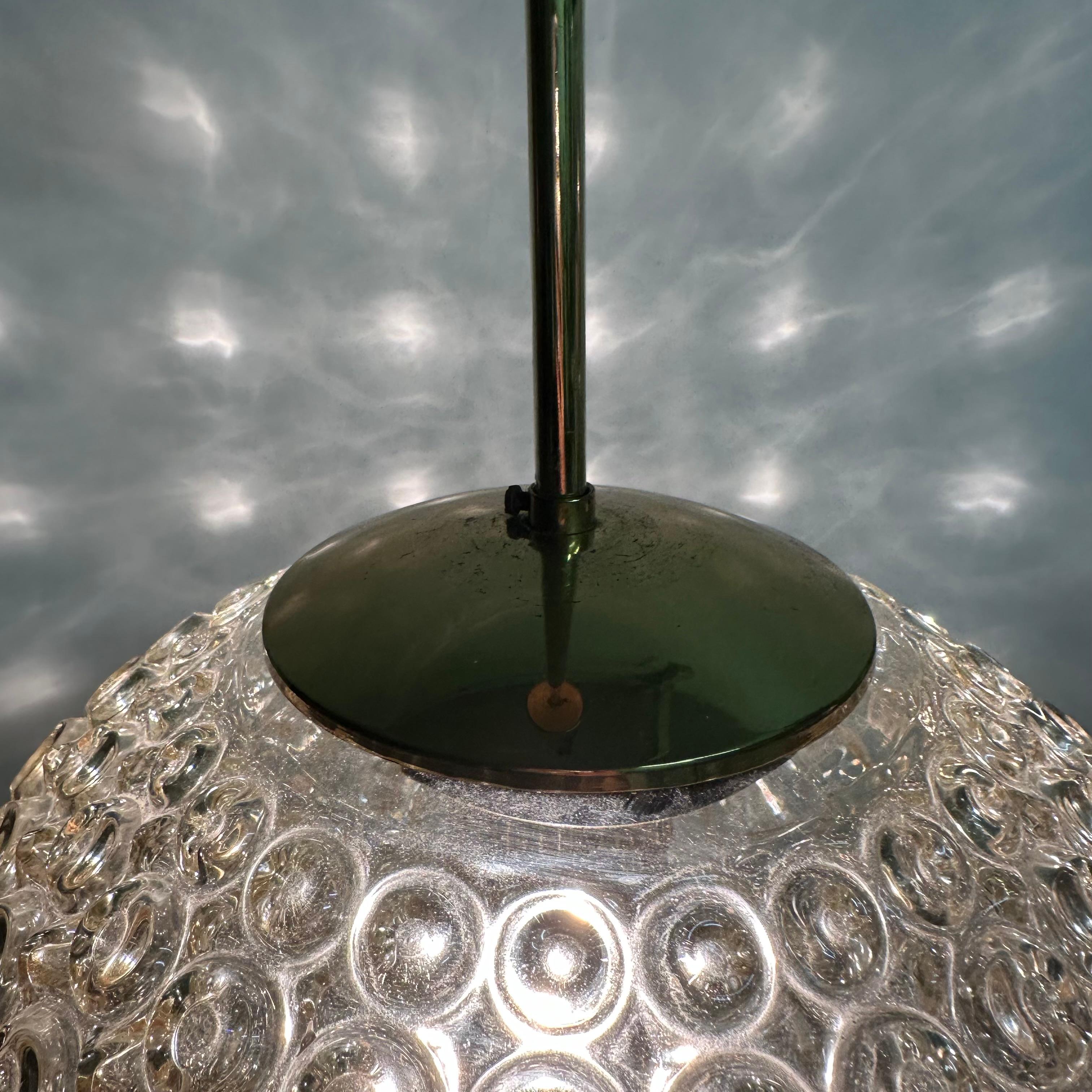 Lampada a sospensione in vetro a bolle d'aria Glashütte Limburg, anni '70 in vendita 4