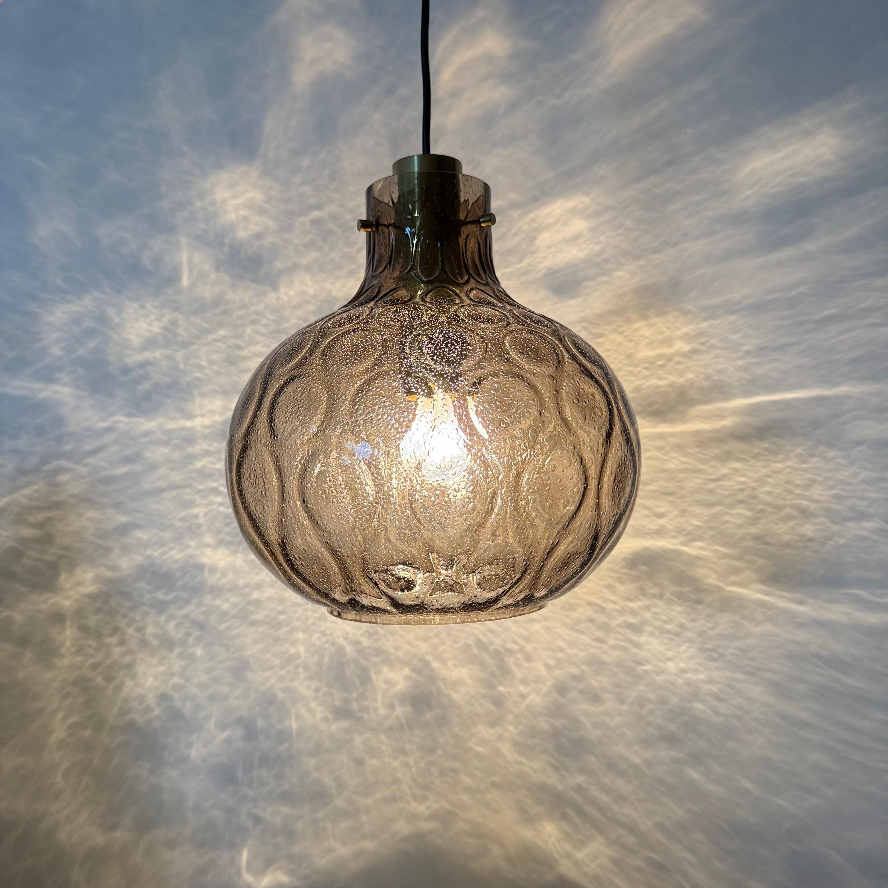 Limburg Glashütte glass hanging lamp , 1970s in vendita 4