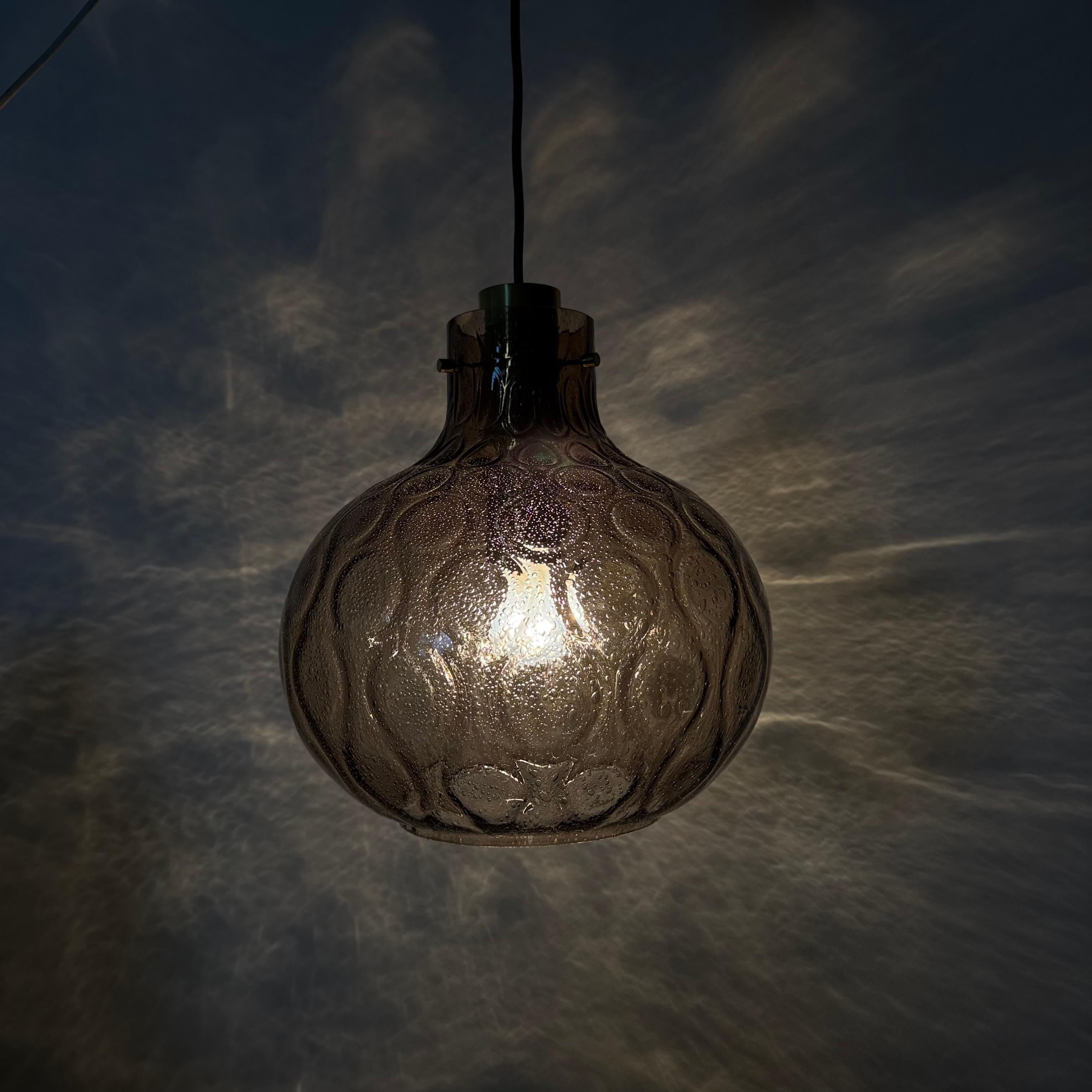 Tedesco Limburg Glashütte glass hanging lamp , 1970s in vendita