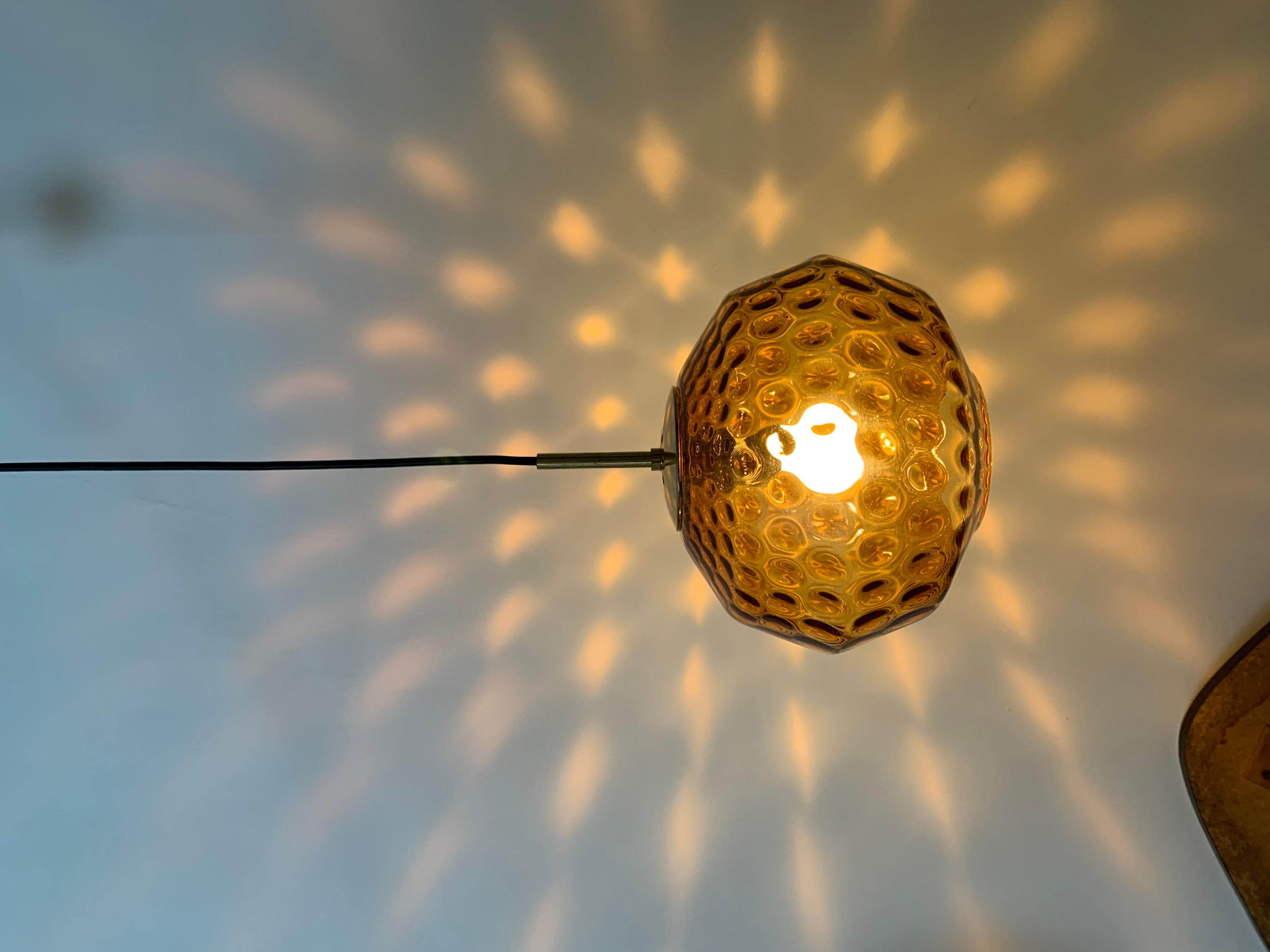 Lampada a sospensione in vetro Limburg Glashutte, 1970 Lampada di design del Medioevo, Germania in vendita 11