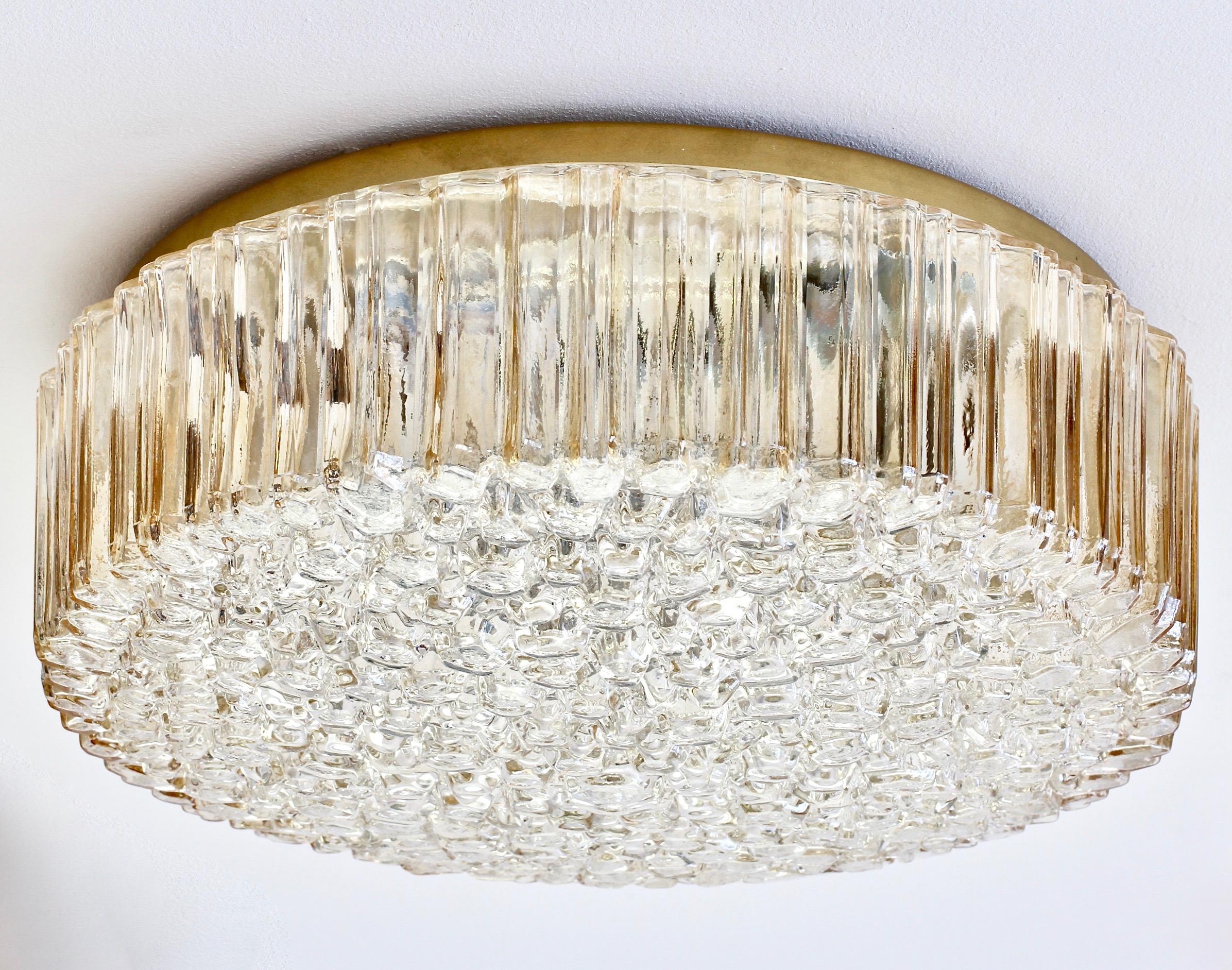 Limburg Large Midcentury Vintage 1970s Textured Amber Toned Ice Glass Flushmount In Good Condition For Sale In Landau an der Isar, Bayern