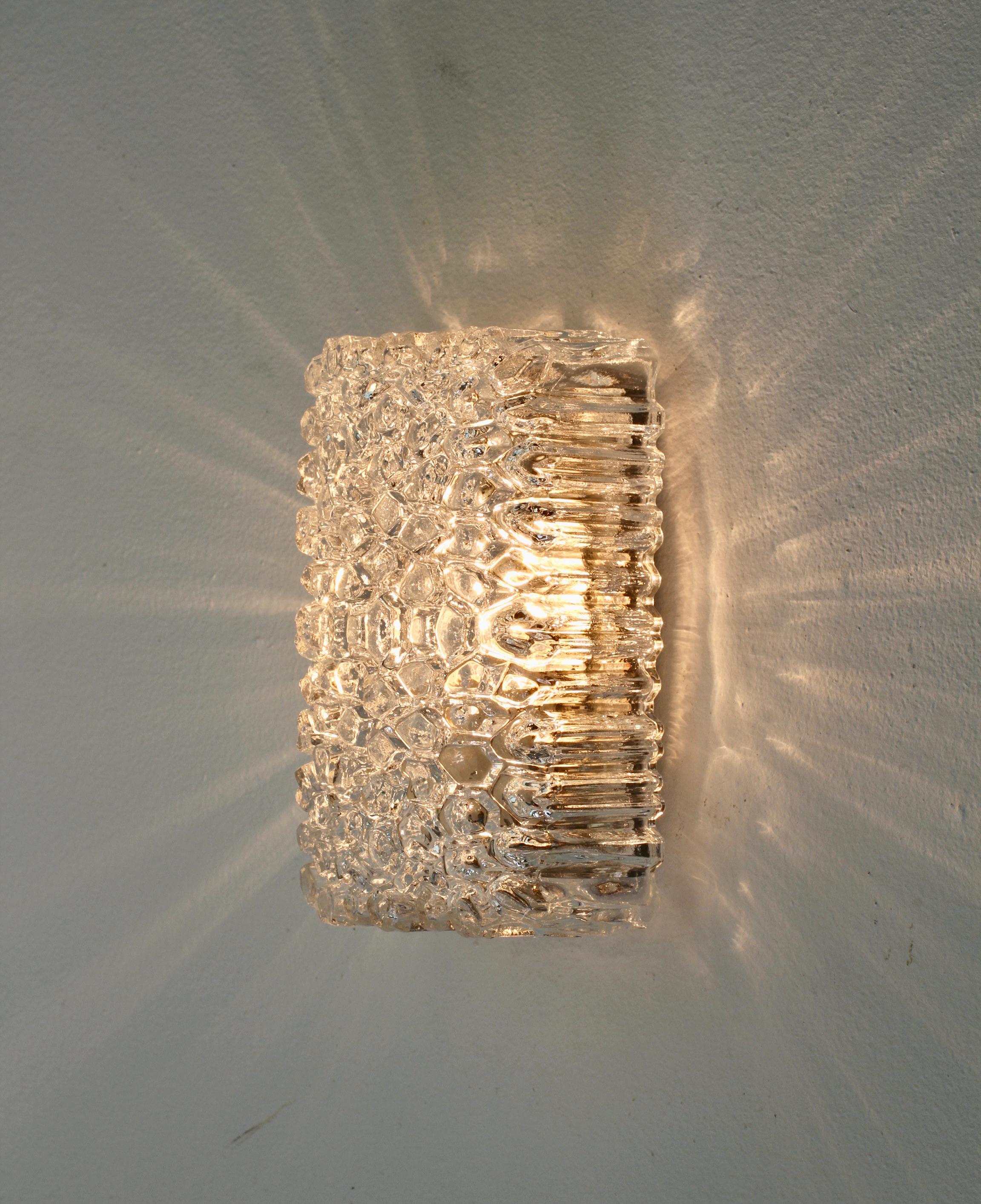 Limburg Set of 4 Vintage 'NOS' Clear Glass Wall Mounted Sconces, Germany, 1970s For Sale 5