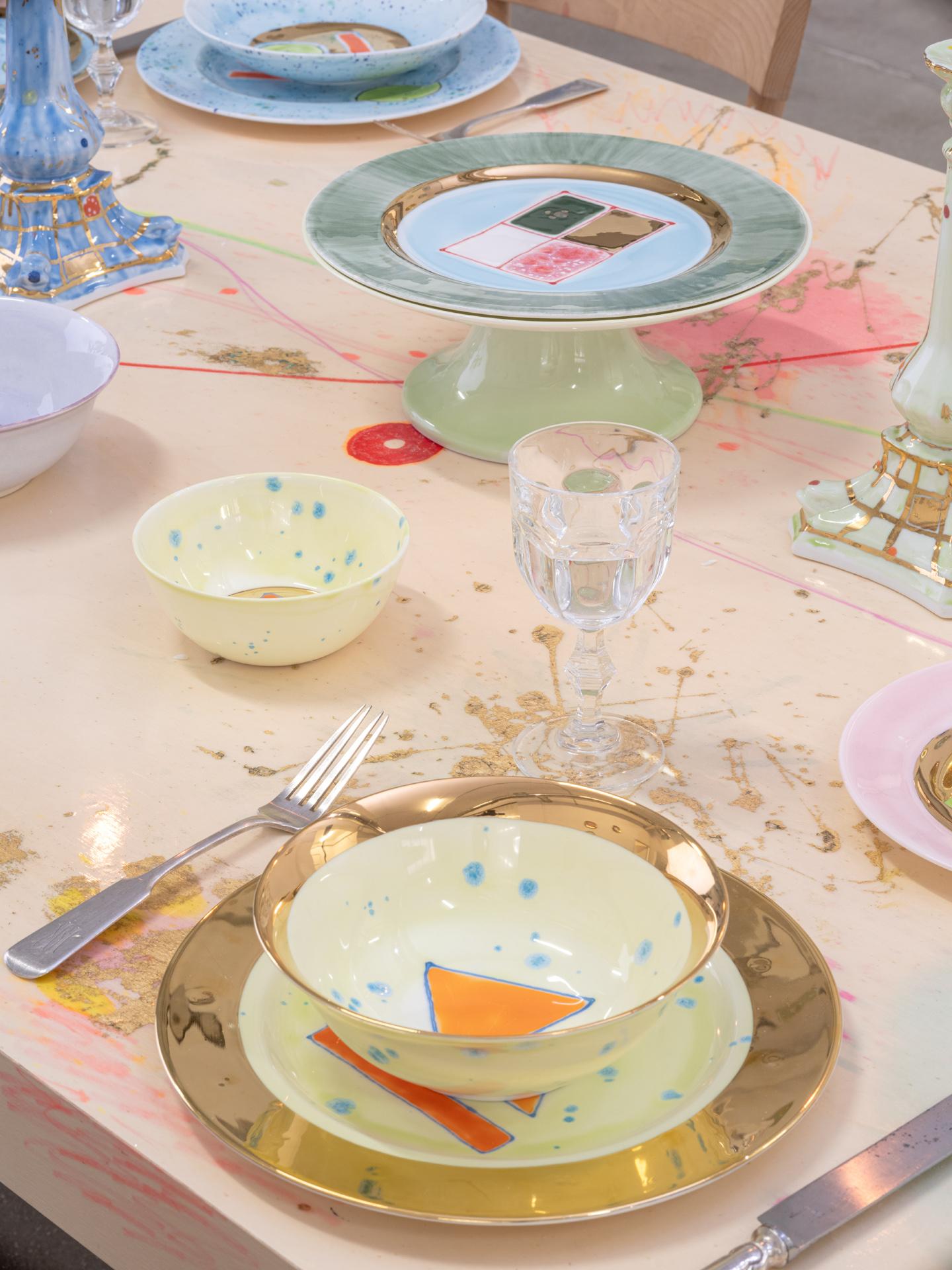Assiette à pain en or à la chaux Neuf - En vente à Roma, RM