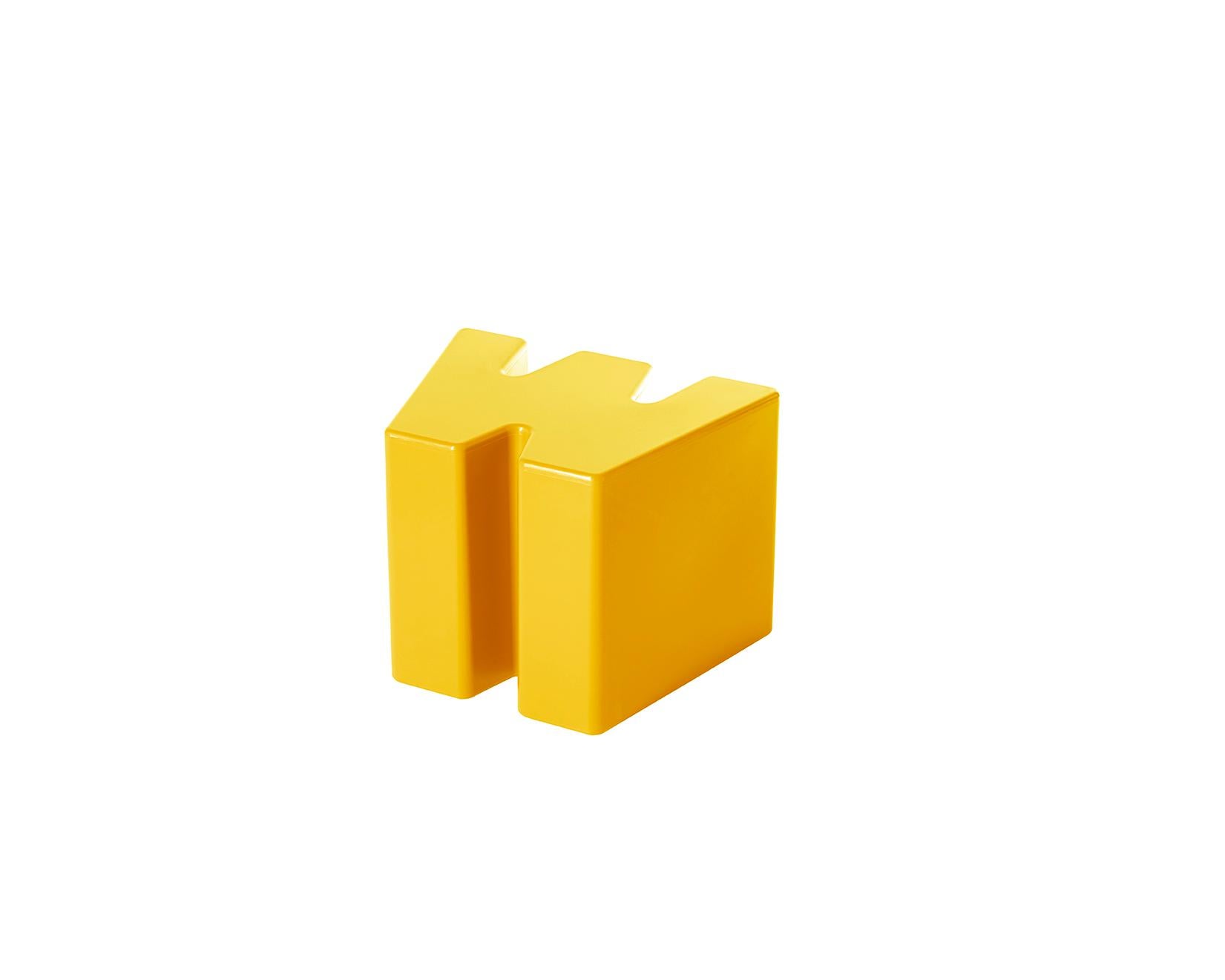 Limonengrüner doppelter u-hocker by Kazuko Okamoto im Angebot 7