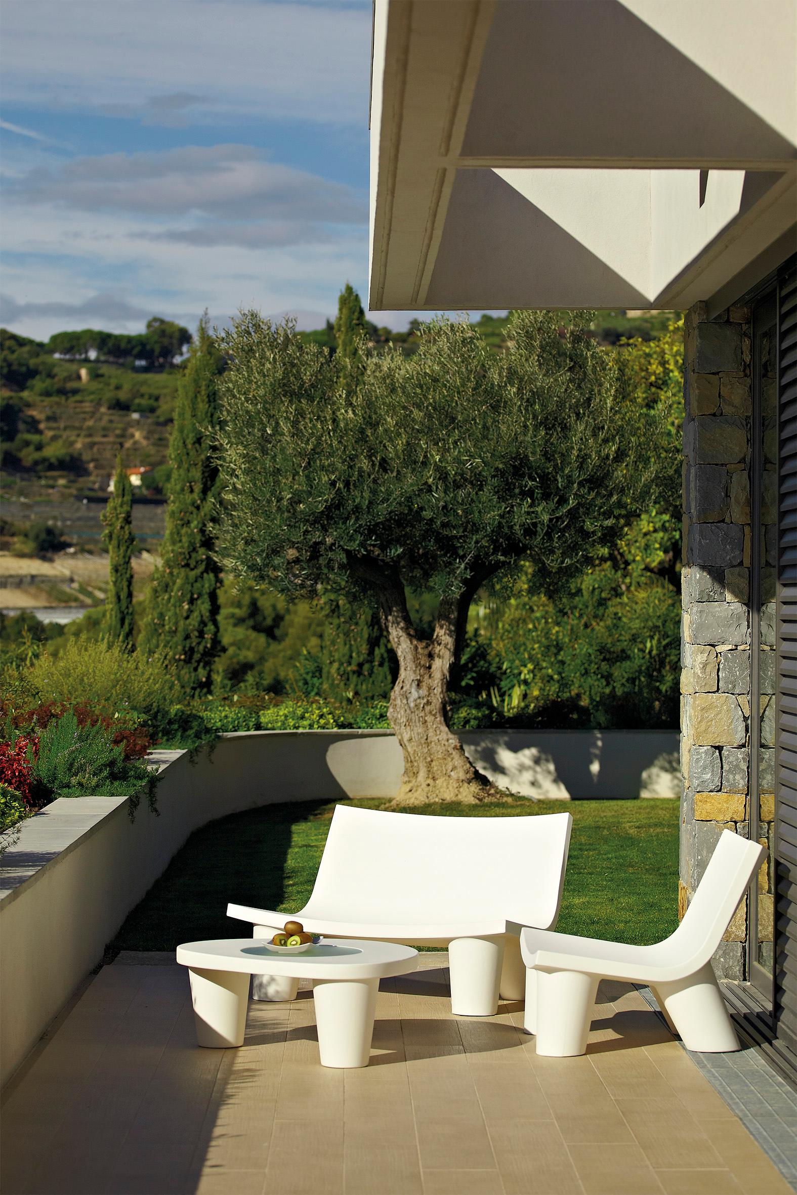 Postmoderno Divano basso Lita Love Low in verde lime di OTTO Studio in vendita