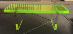 Panchina in lucite verde lime di Cain Modern