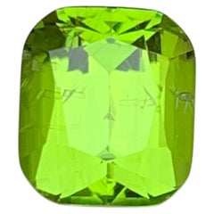Lime Green Natural Peridot 3.86 Carat Cushion Cut Loose Gemstones for Ring