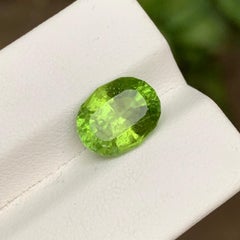 Lime Green Natural Peridot 5.18 Carat Oval Cut Loose Gemstone for Ring, Jewelry